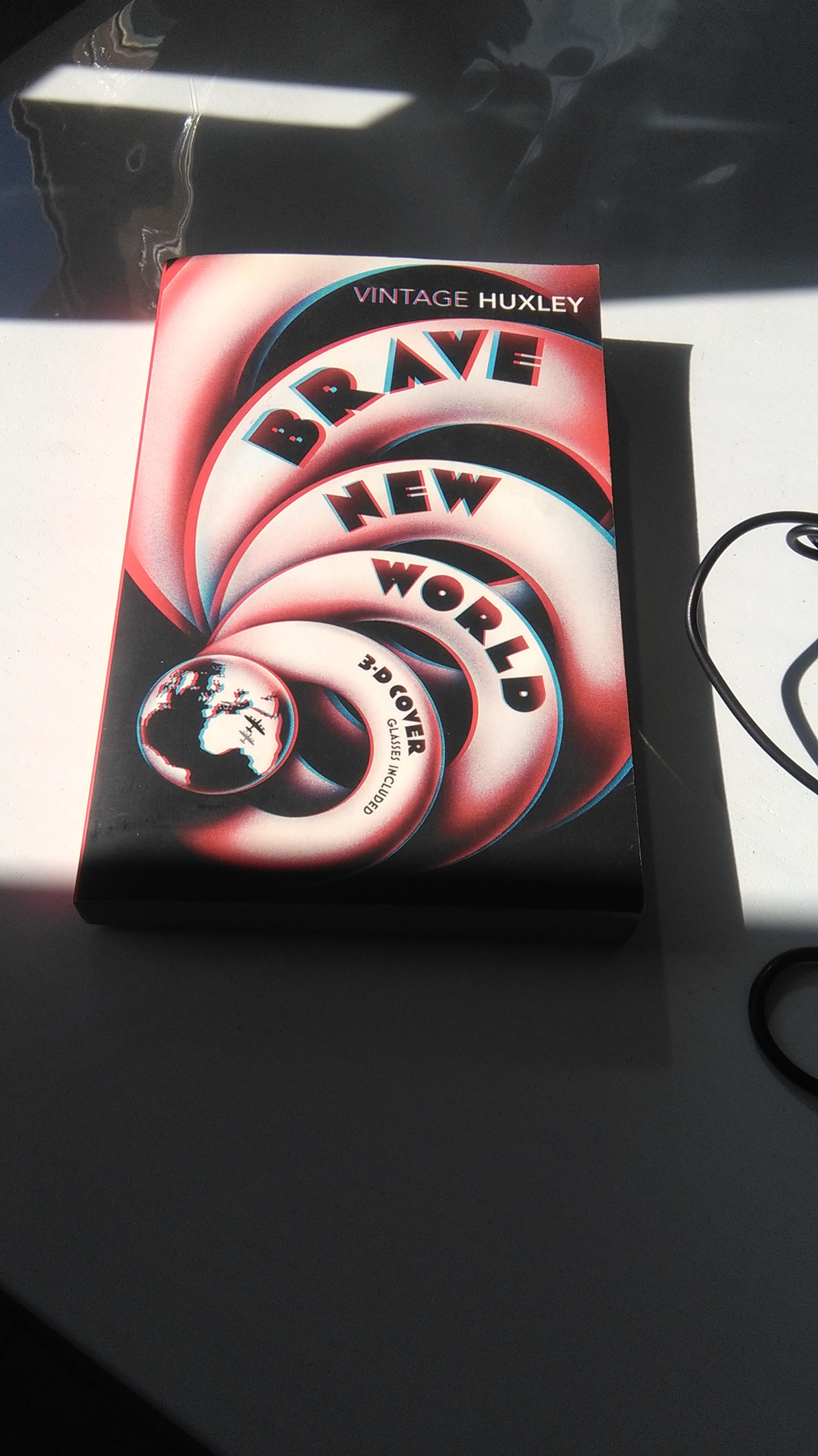 BRAVE NEW WORLD. 3D COVER.