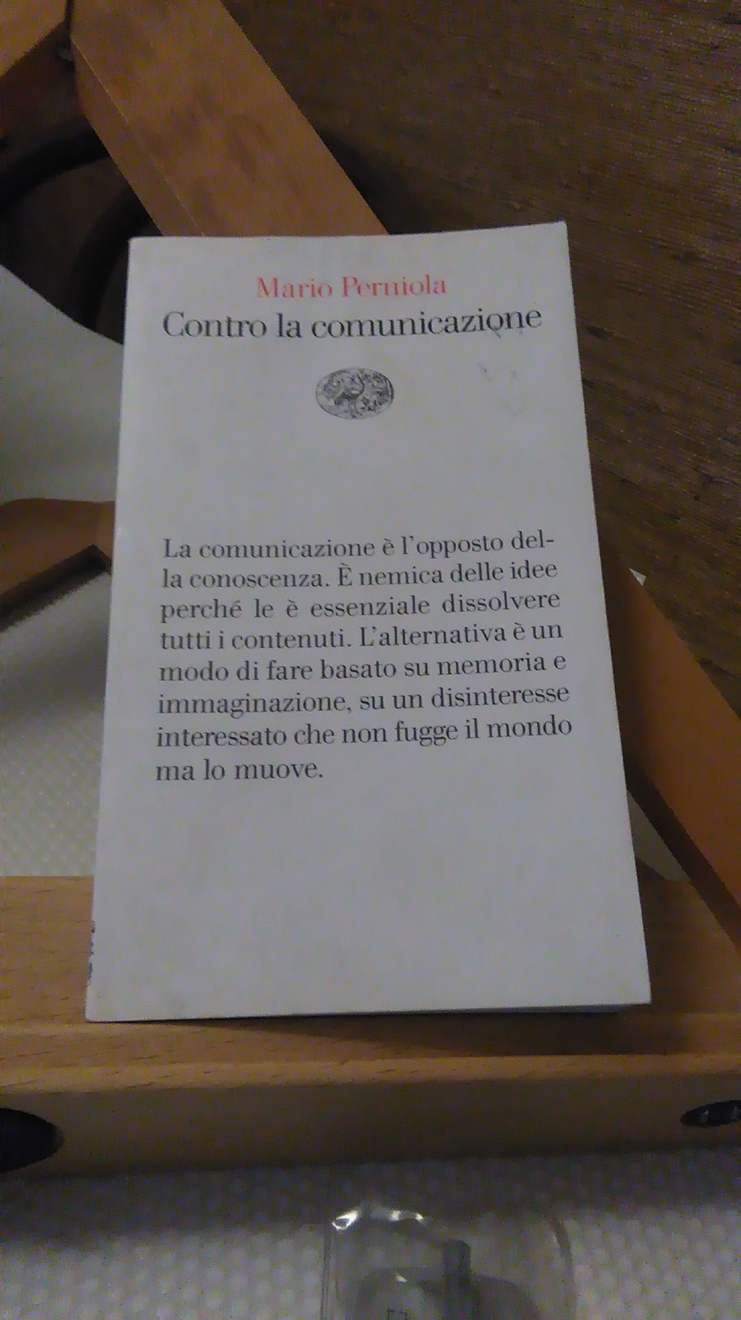 CONTRO LA COMUNICAZIONE