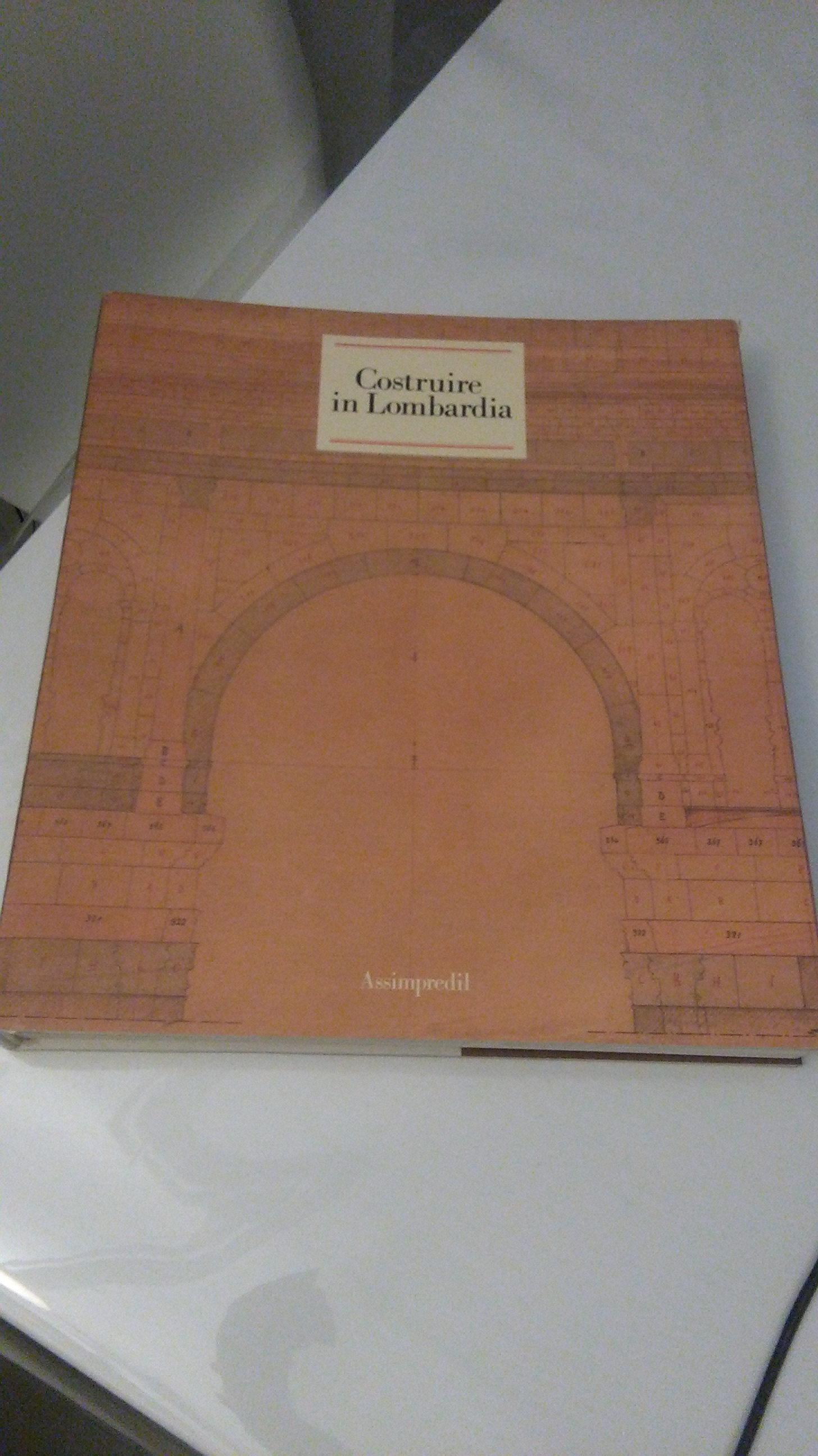 COSTRUIRE IN LOMABRDIA