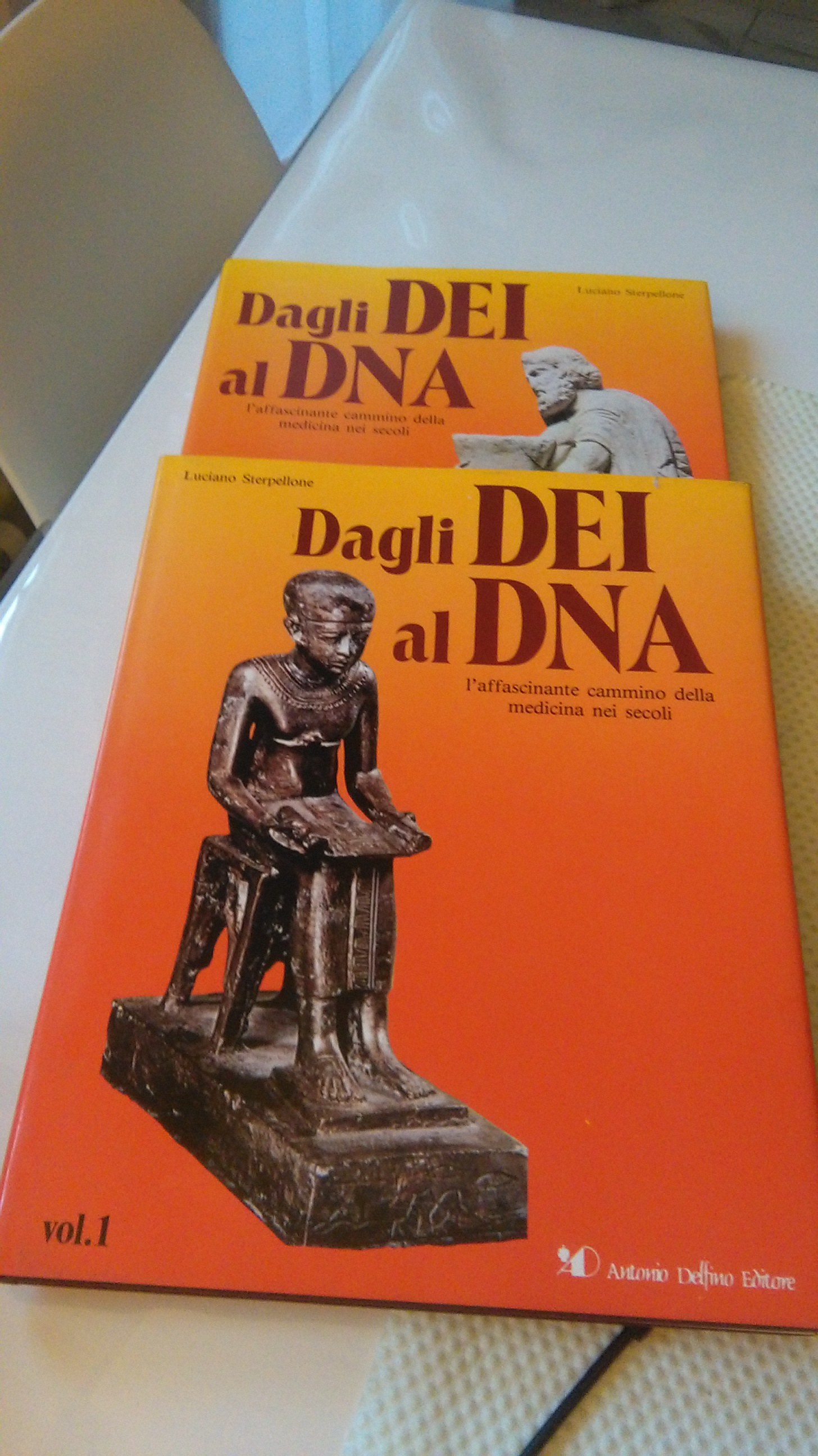 DAGLI DEI AL DNA