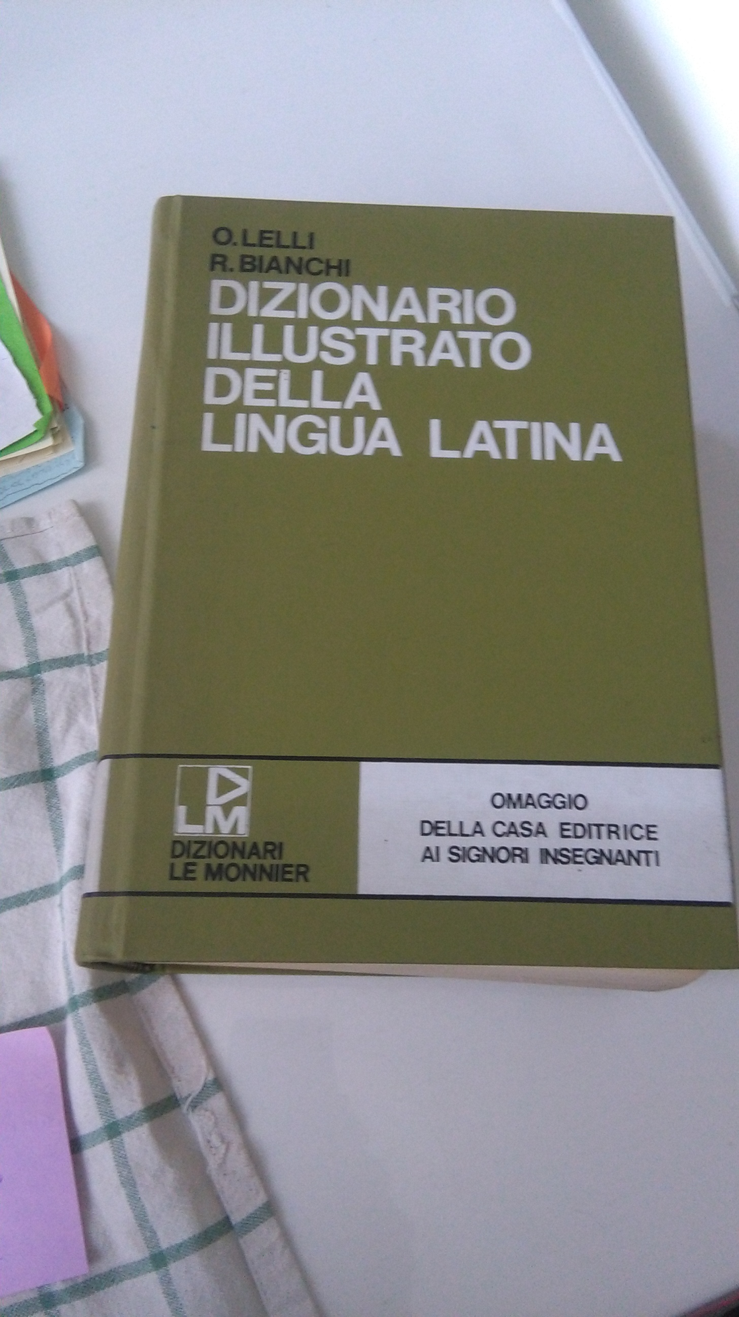 DIZIONARIO ILLUSTRATO DELLA LINGUA LATINA