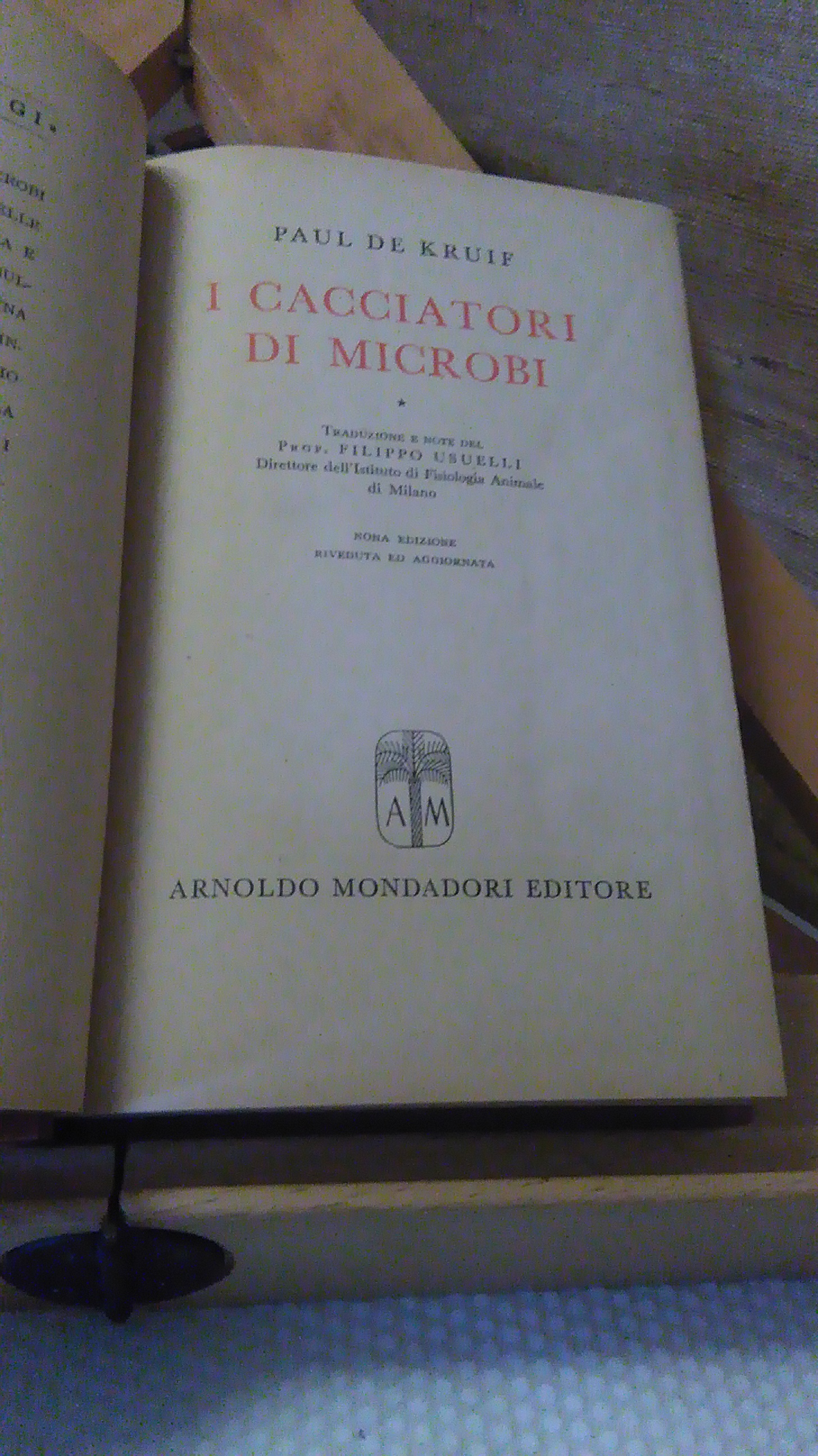 I CACCIATORI DI MICROBI