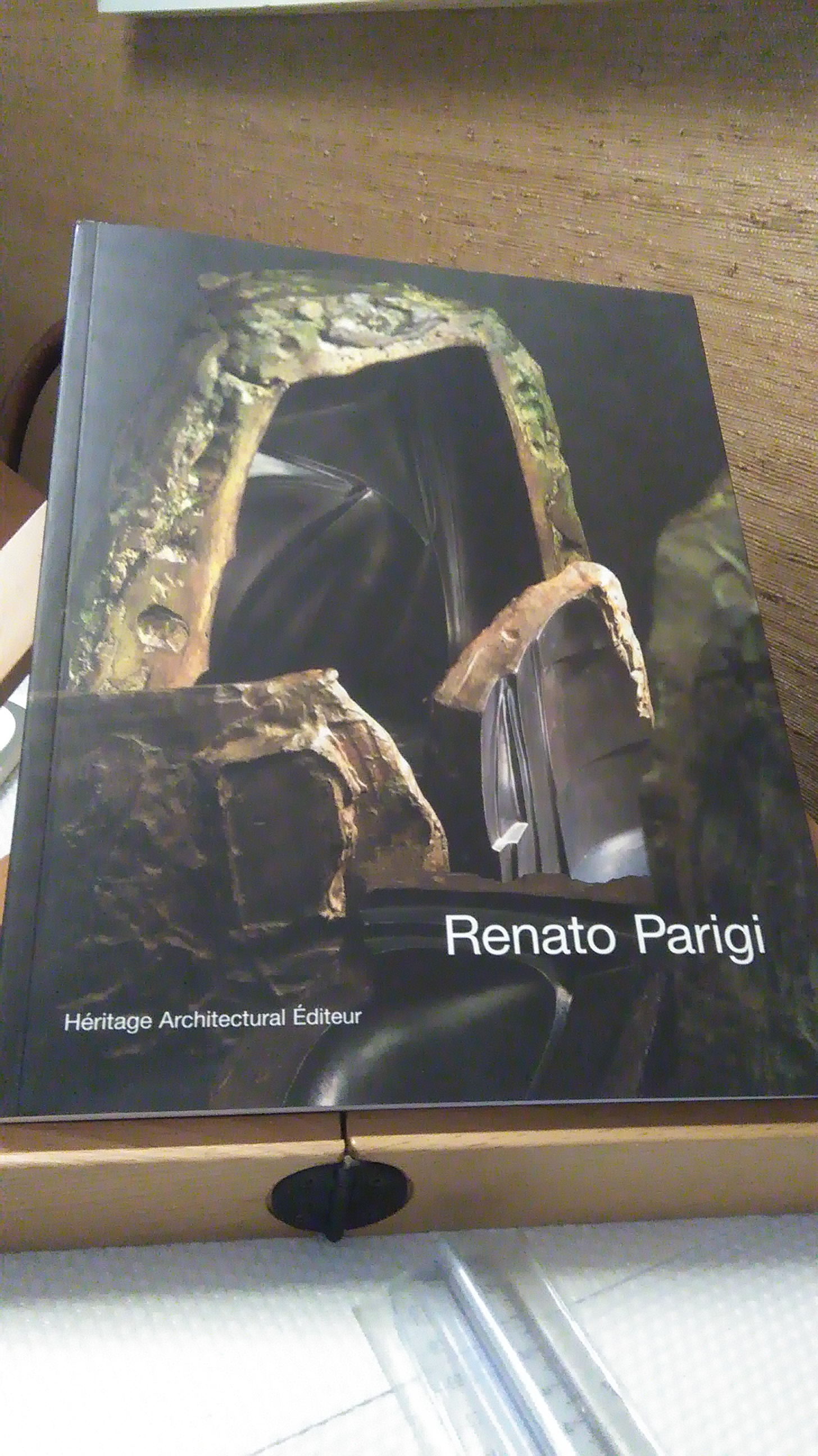 RENATO PARIGI. HéRITAGE ARCHITECTURAL EDITEUR. CON DEDICA DELL'AUTORE