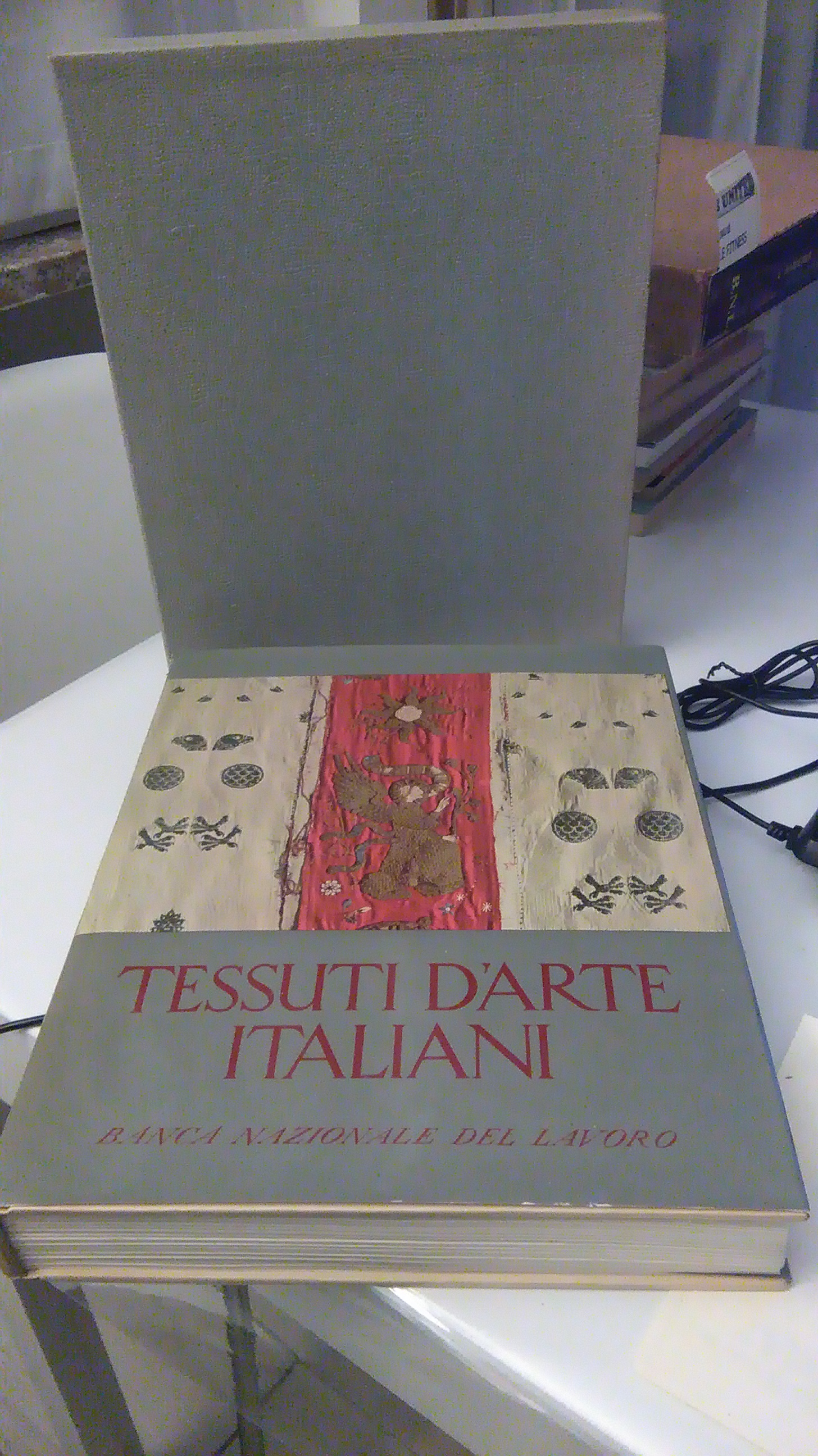 TESSUTI D'ARTE ITALIANI