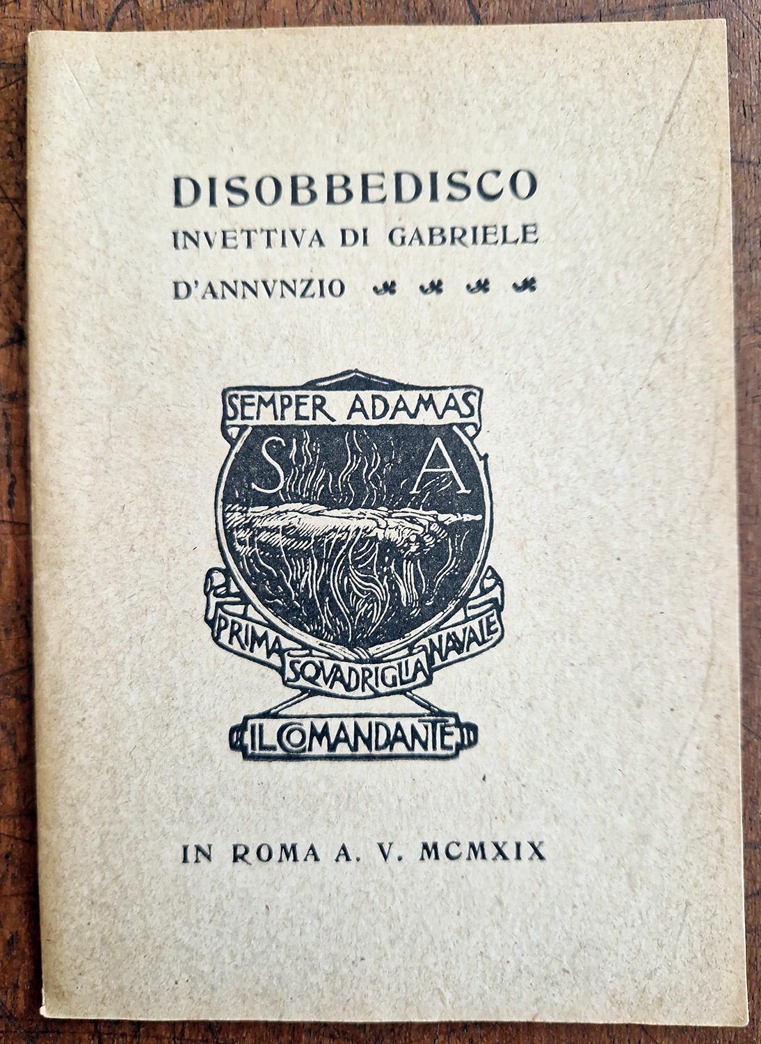 Disobbedisco. Invettiva.