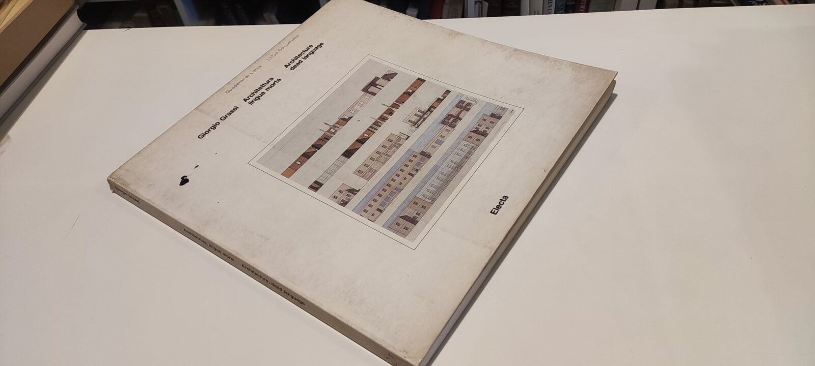 Architettura lingua morta