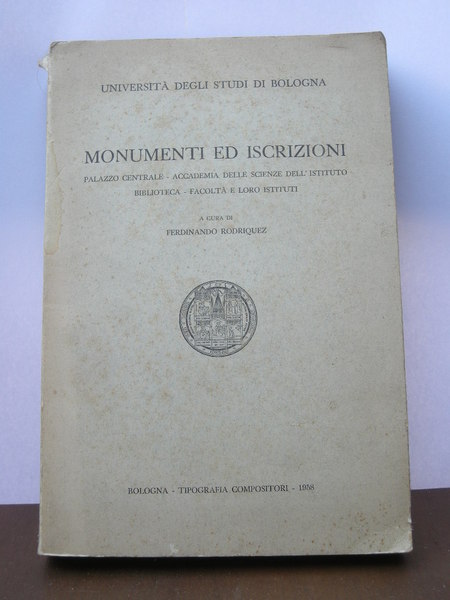 Monumenti ed iscrizioni al Palazzo Centrale, Accademia delle Scienze dell'istituto, …
