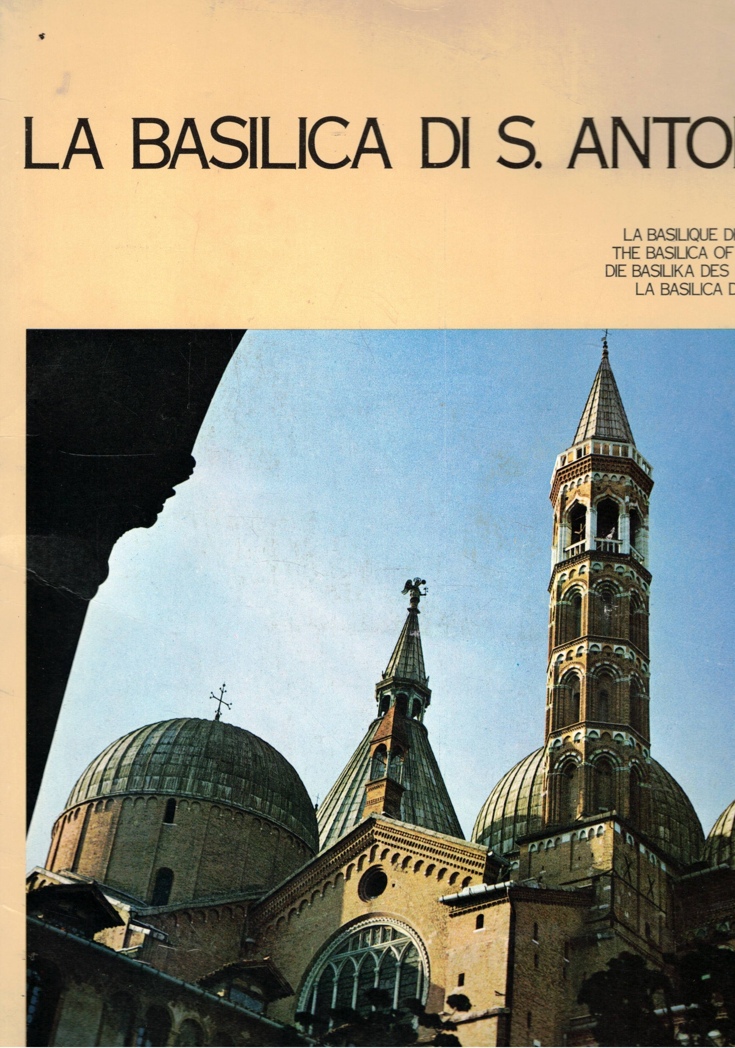 La Basilica di S. Antonio, didascalie anche in inglese francese …