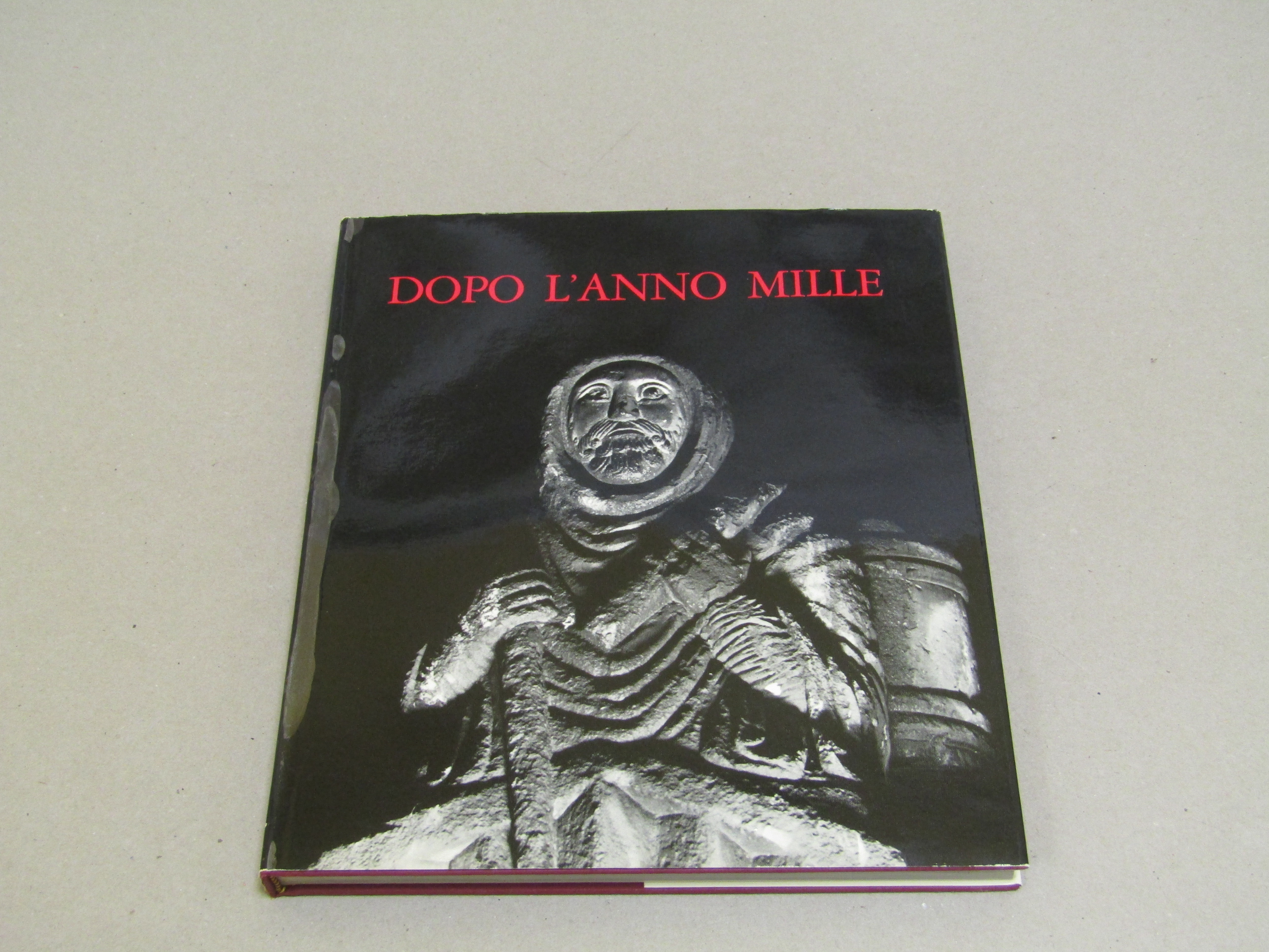 a cura di Attilio Bertolucci. Dopo l'Anno Mille