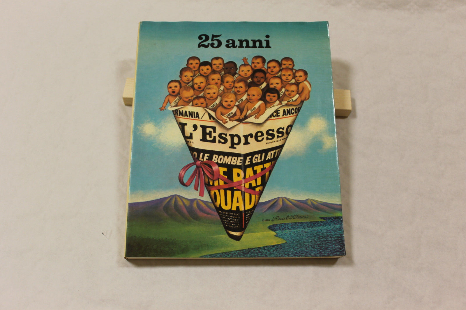 AA.VV. 25 anni dell'Espresso. 1981