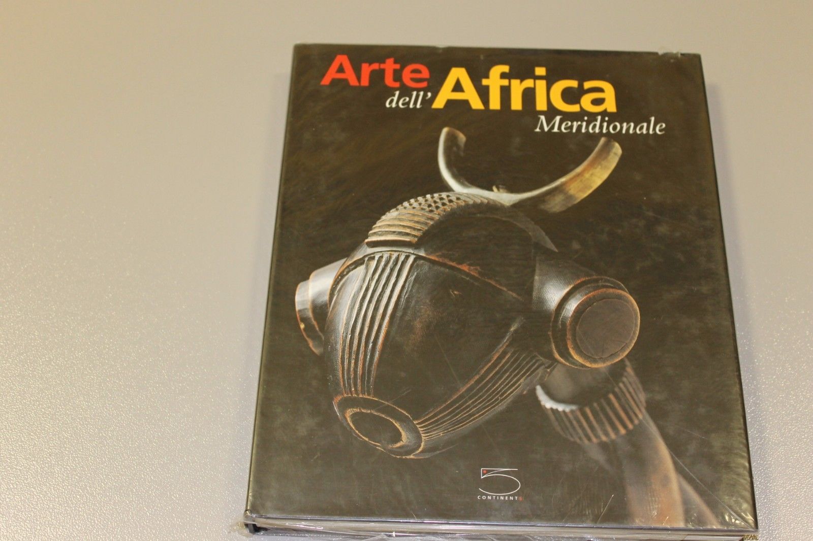 AA.VV. Arte dell'Africa meridionale dalla collezione Conru. 5 Continets Editions. …