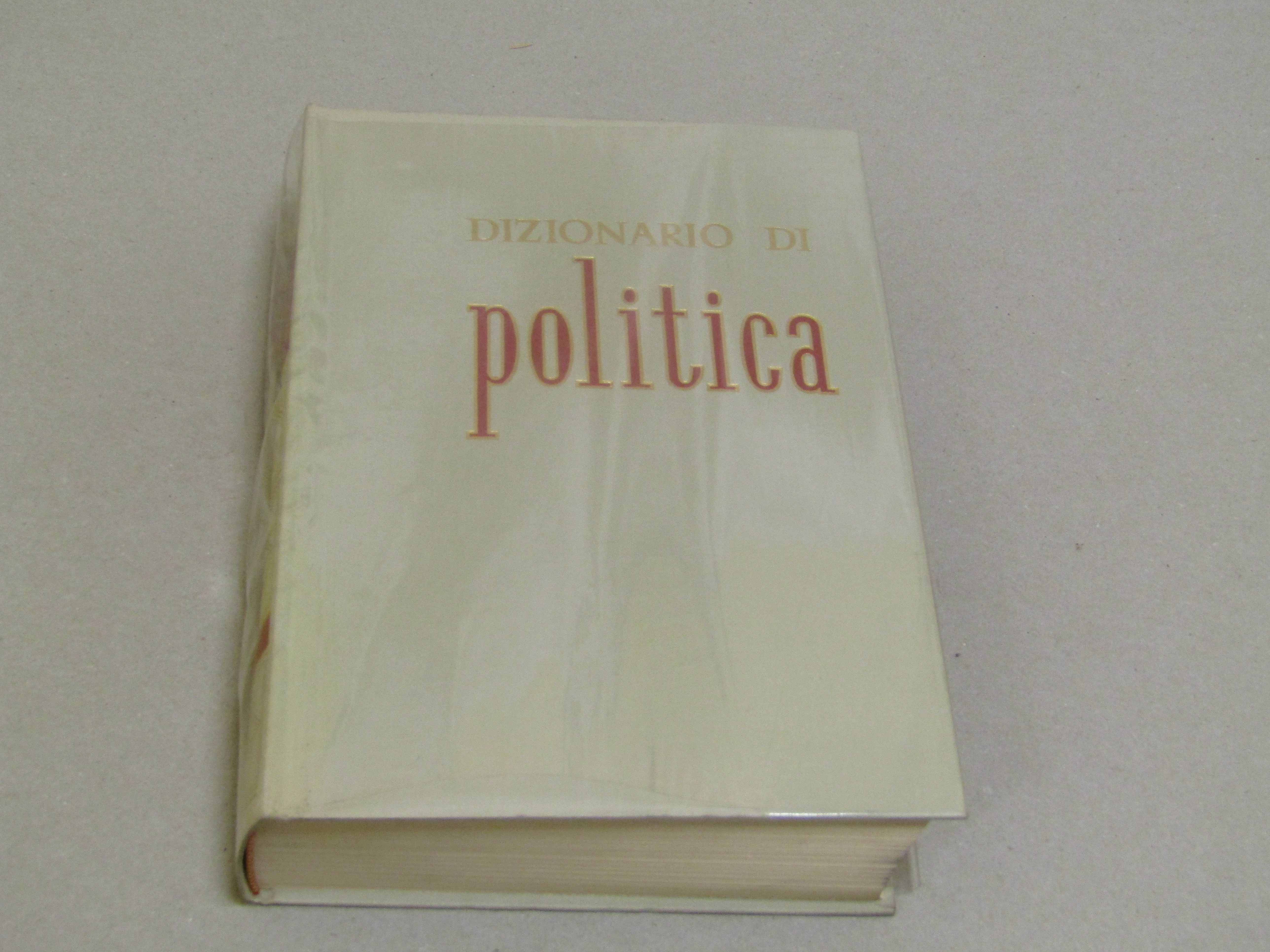 AA. VV. Dizionario di politica