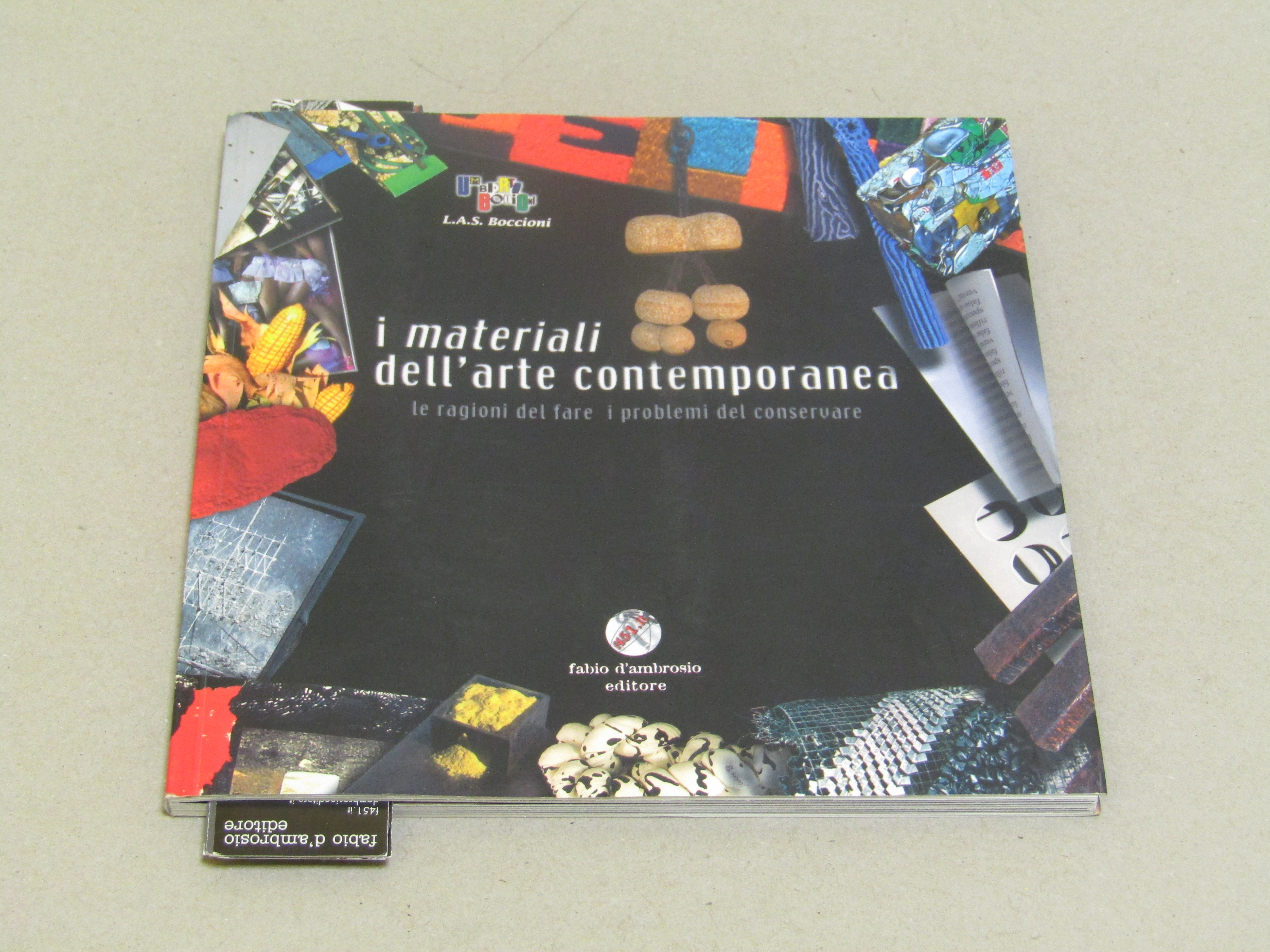 AA. VV. I materiali dell'arte contemporanea