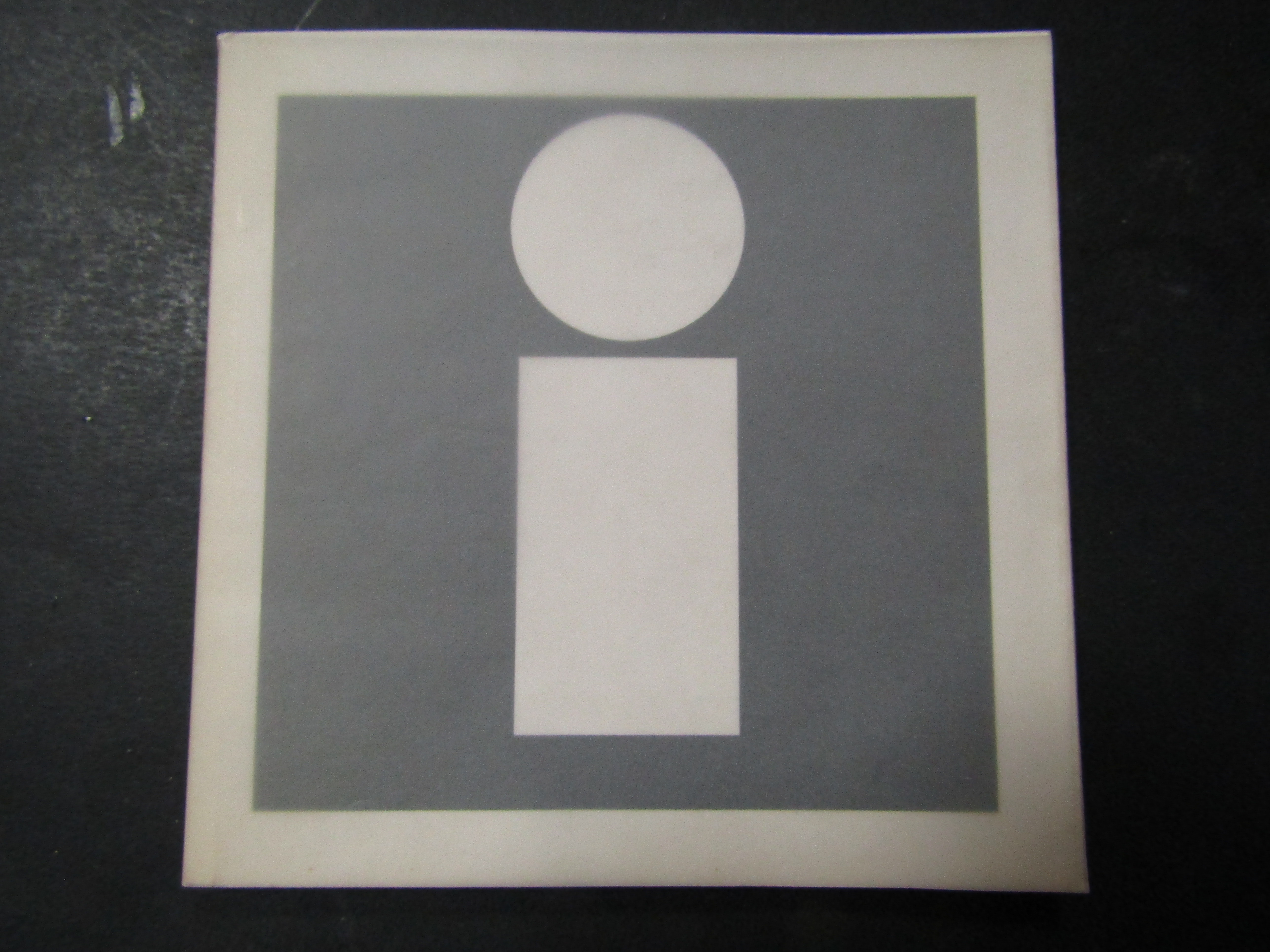 AA.VV. Icons. The understanding business. 1990