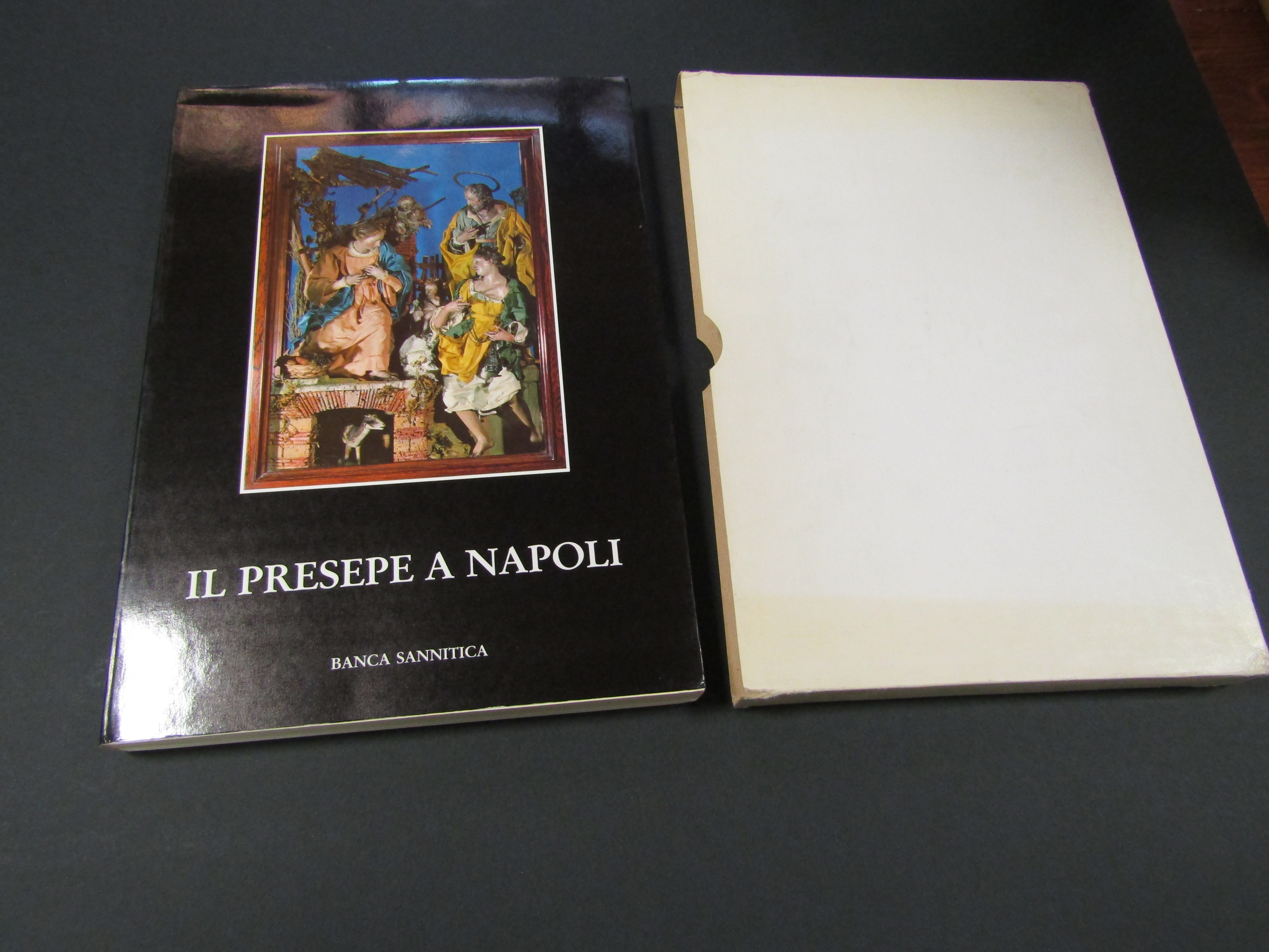 AA. VV. Il presepe a Napoli. Banca Sannitica. 1982 - …