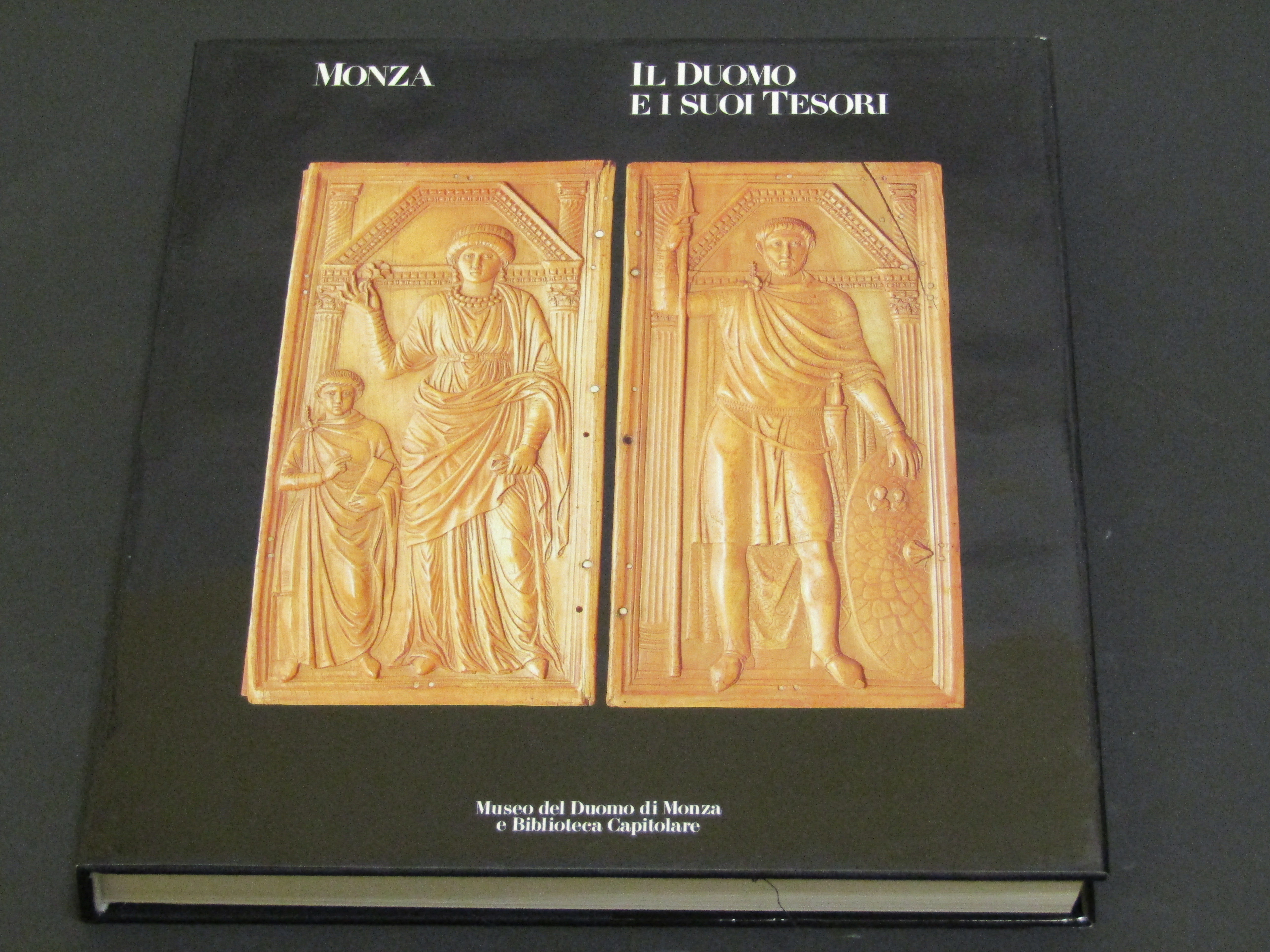 AA.VV., Monza Il Duomo e i suoi tesori