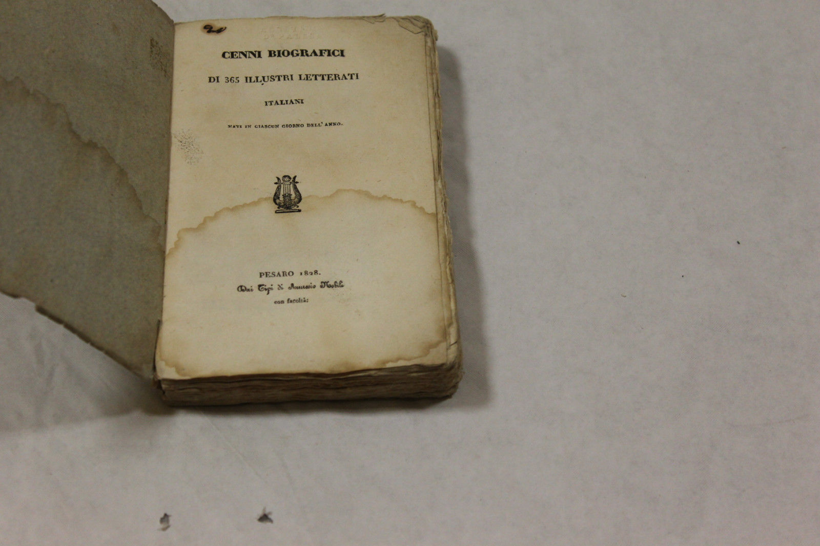 Cenni biografici di 365 illustri letterati italiani