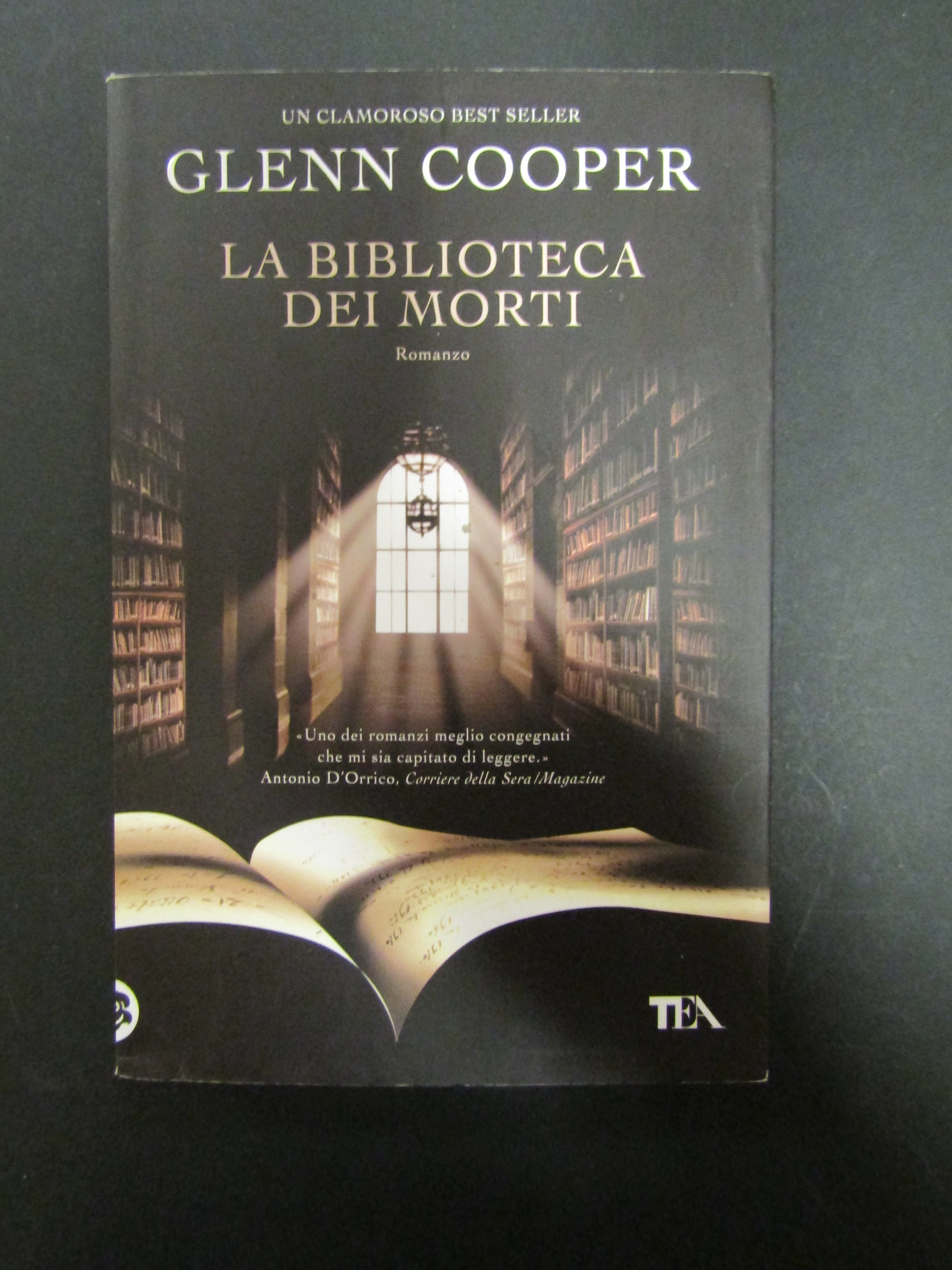 Cooper Glenn. La biblioteca dei morti. TEA. 2012
