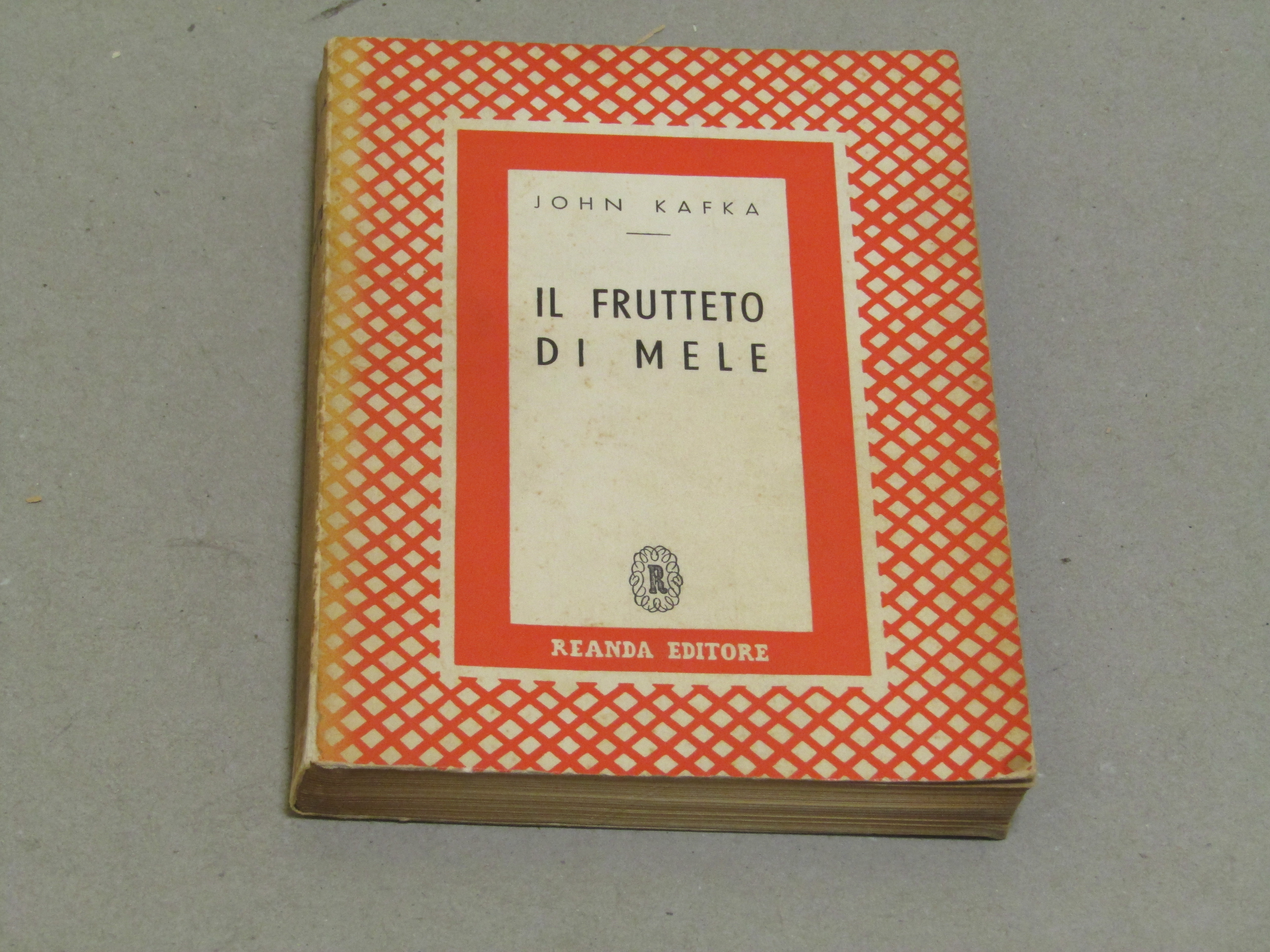 John Kafka. Il frutteto di mele