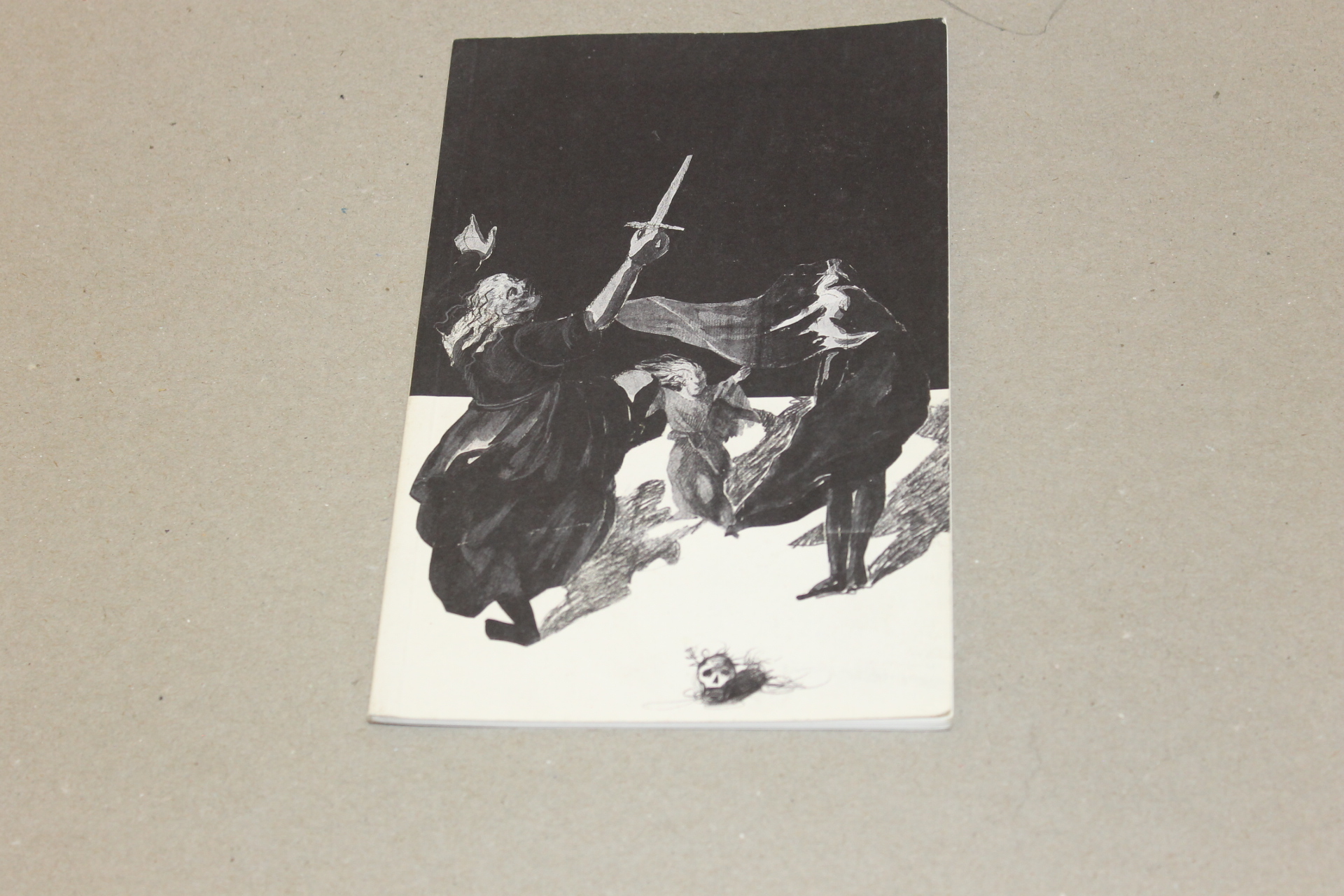 Kostumbilder fur Macbeyh, von Moidele Bickel