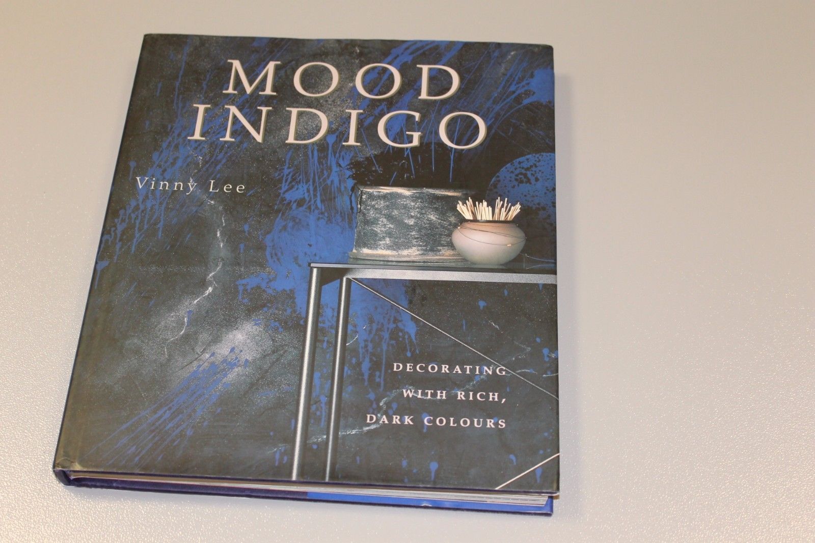 Mood Indigo. Decorating with Rich Dark Colours