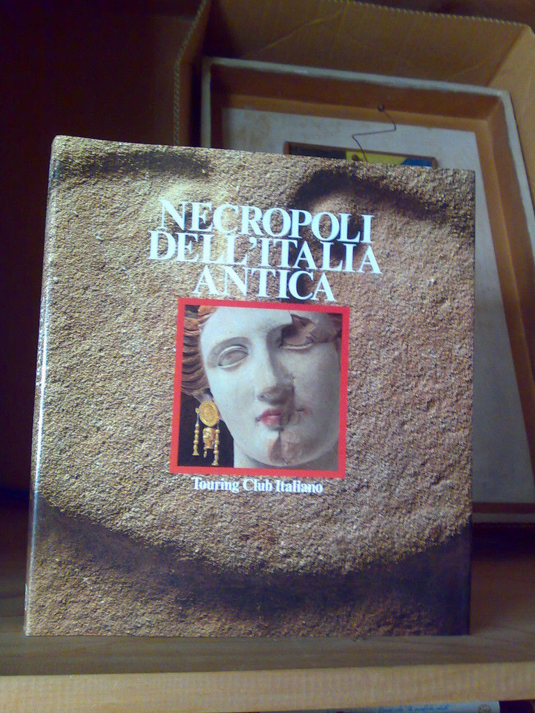 NECROPOLI DELL'ITALIA ANTICA - 1982