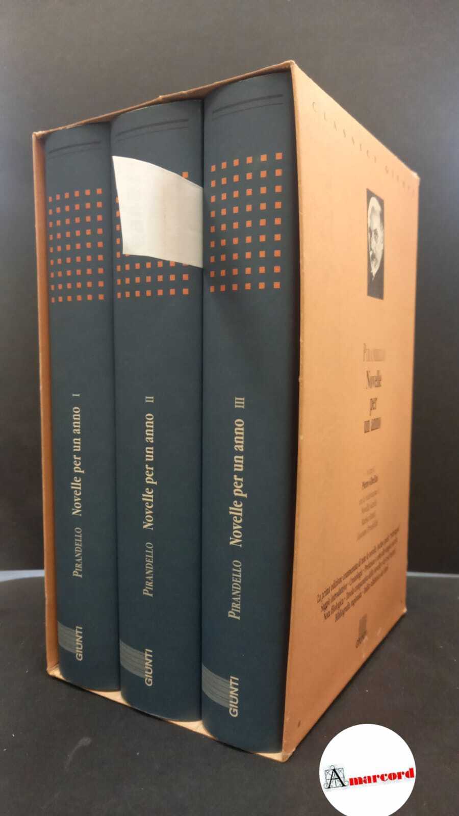 Pirandello, Luigi. , and Gibellini, Pietro. Novelle per un anno …