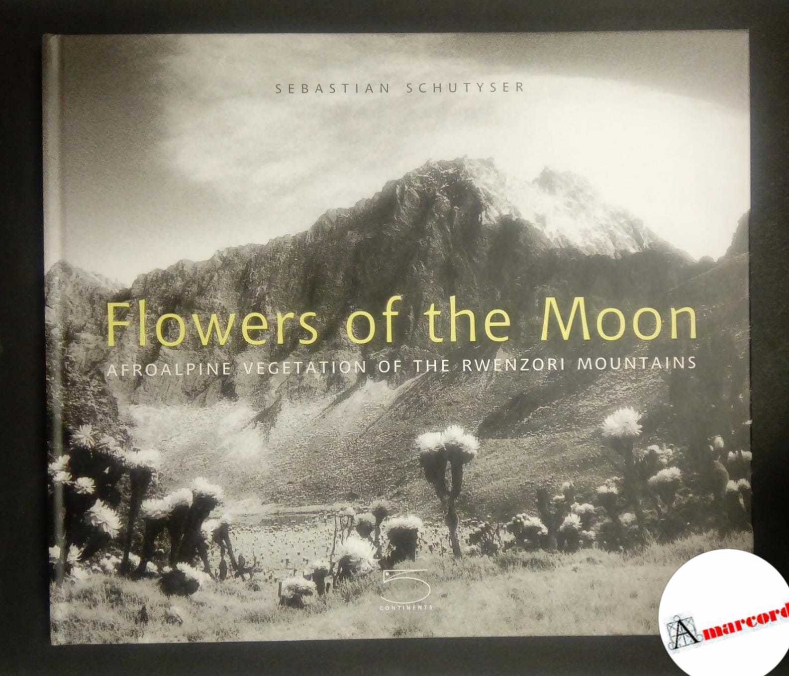 Schutyser Sebastian, Flowers of the Moon, 5 continents, 2007.