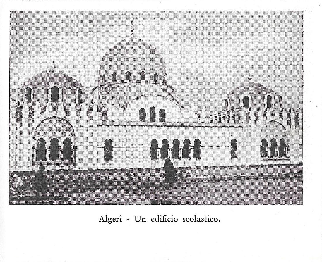 Algeri. Un edificio scolastico. Stampa 1934