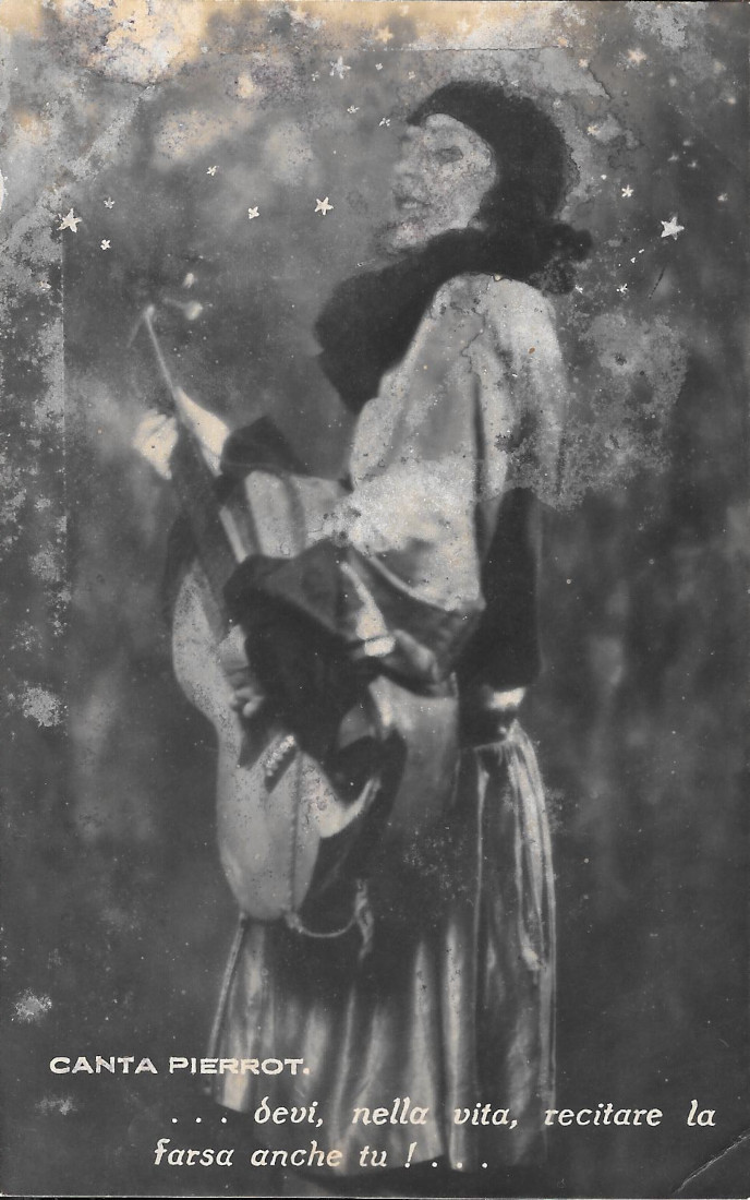 Canta Pierrot ... devi, nella vita recitare la farsa anche …