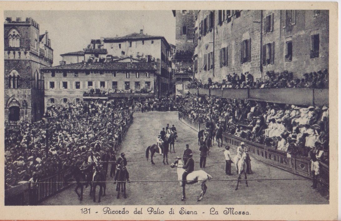 Cartolina - Ricordo del Palio di Siena. La Mossa. Primi …