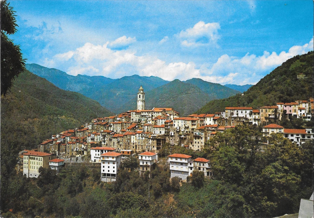 Castel Vittorio. Val Nervia. Panorama. Non viaggiata
