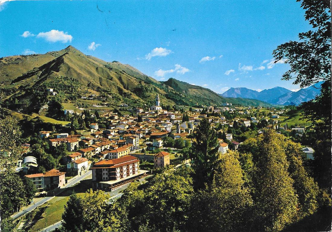 Clusone (BG). Panorama vista dal Monte Crosio. Non viaggiata