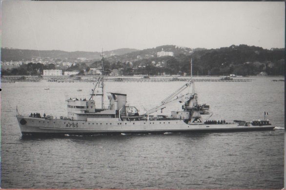 Commandant Robert Giraud (A755). Photo A. Fraccaroli