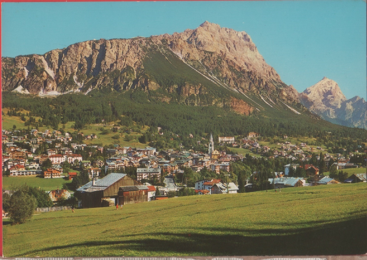 Cortina d'Ampezzo. Verso il Sorapis e il Monte Antelao. Non …