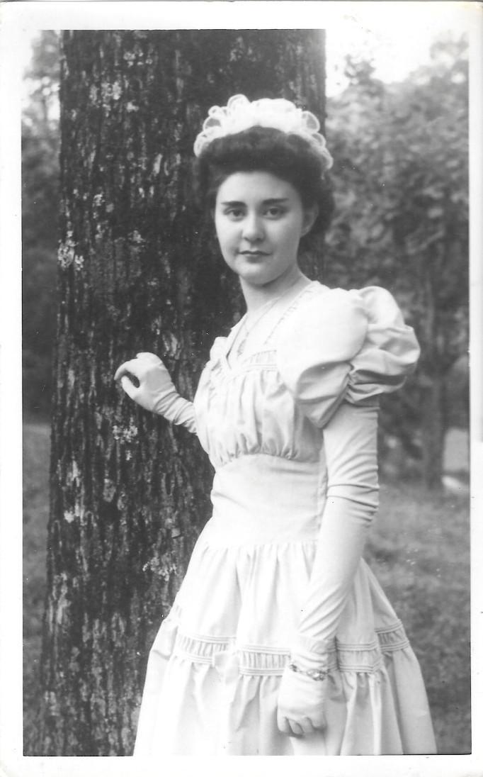 Damigella della sposa. Fotografo Bertolini. Noceto (PR)