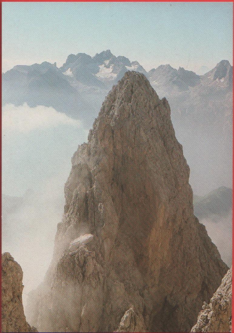 Dolomiti. Gruppo dei Cadini. Cima Gemelli verso le Marmarole. Non …