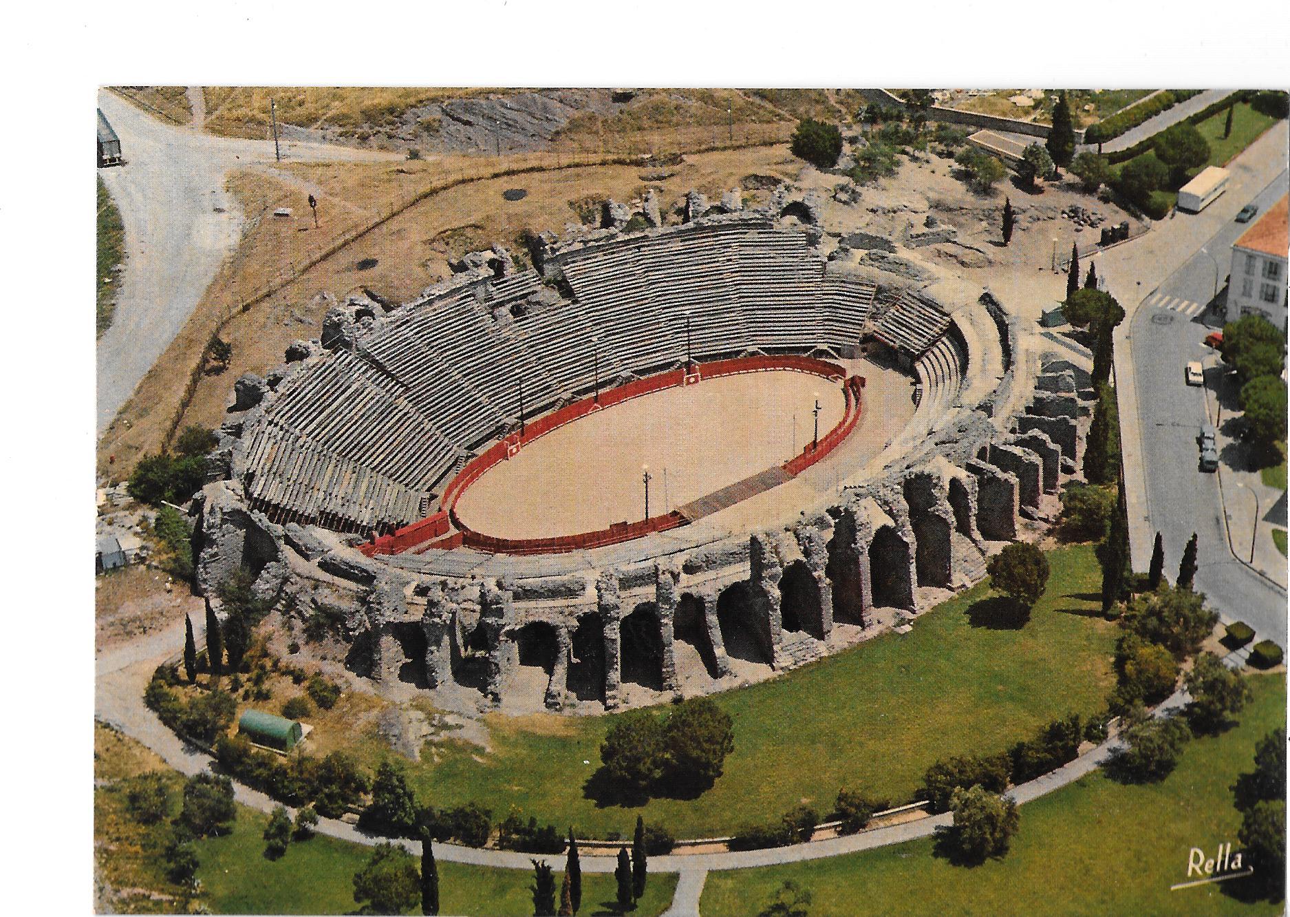 Frejus.Vista aerea dell'Arena Romana. Non viaggiata