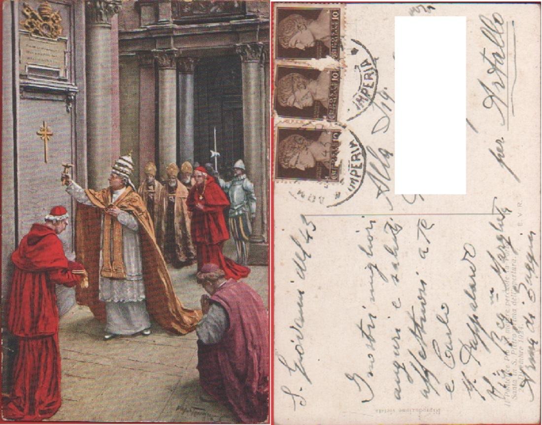 Il Pontefice Papa Pio XI mentre percuote la Porta Santa …