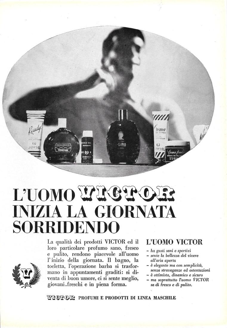 L'uomo Victor inizia la giornata sorridendo. Advertising 1960