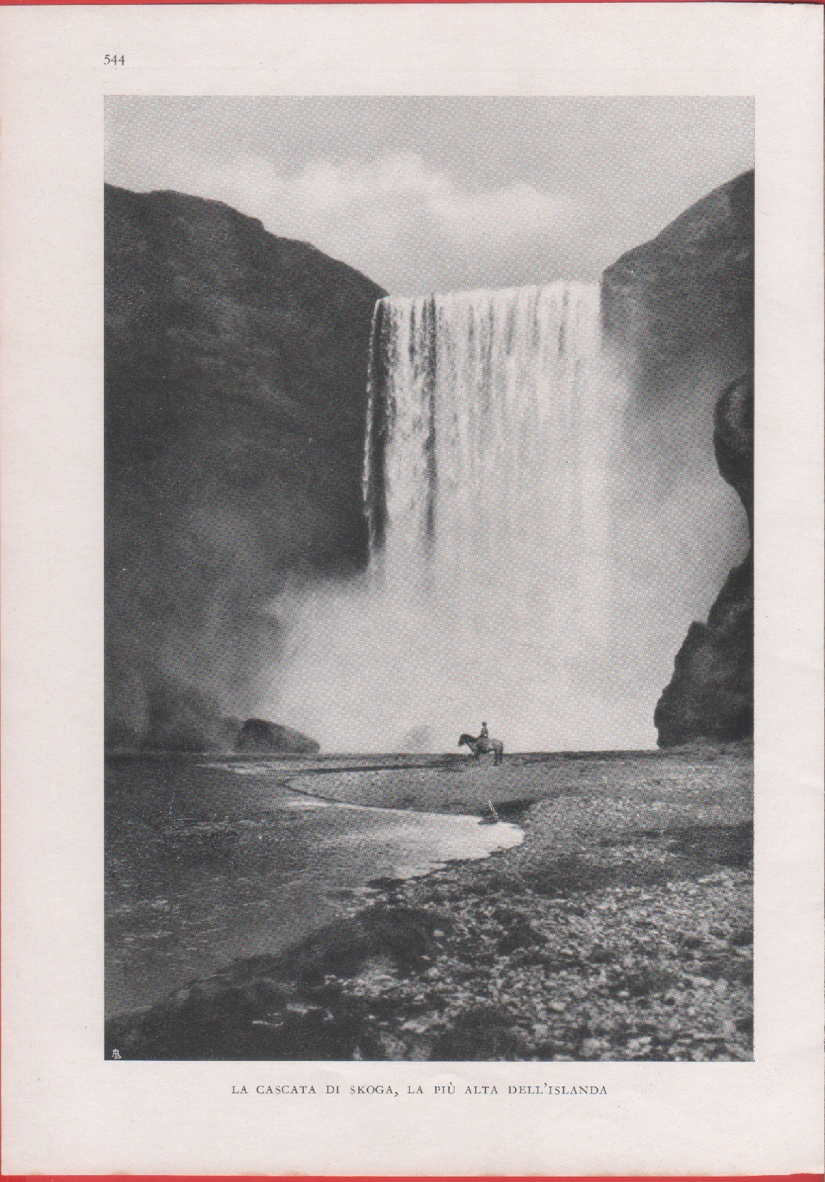 La cascata di Skoga, la più alta dell'Islanda. Immagine 1937