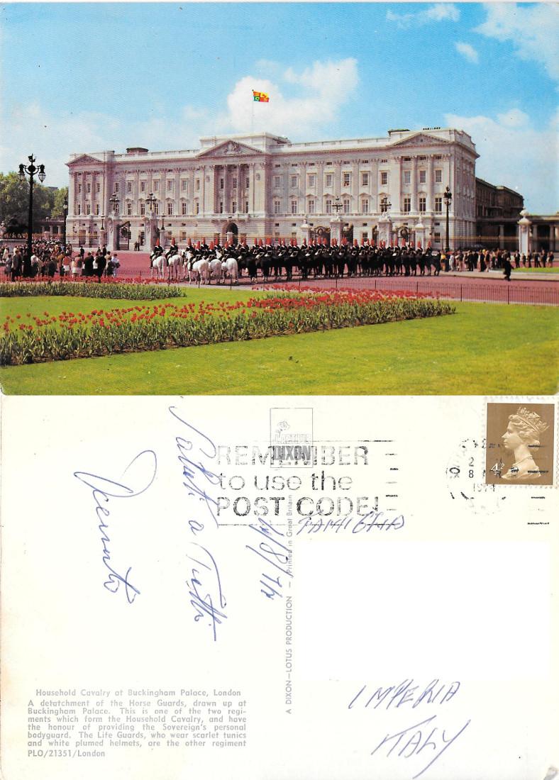 Londra. Household Cavalry at Buckingham Palace. Viaggiata 1974