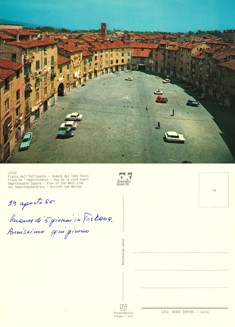 Lucca. Piazza dell'Anfiteatro. Non viaggiata