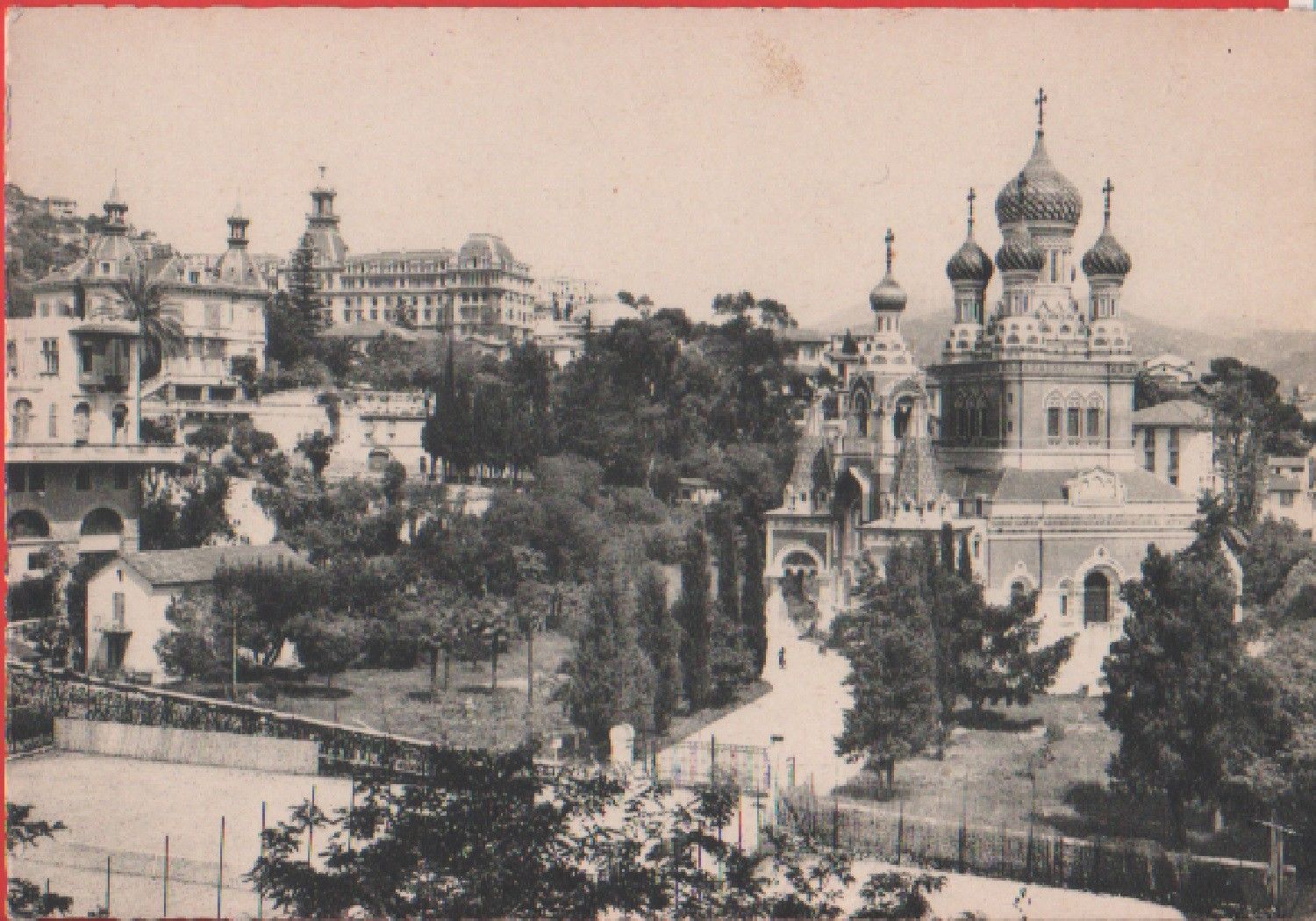 Nice-Nizza. L'eglise russe et Lycee du Parc Imperial. Originale. Non …