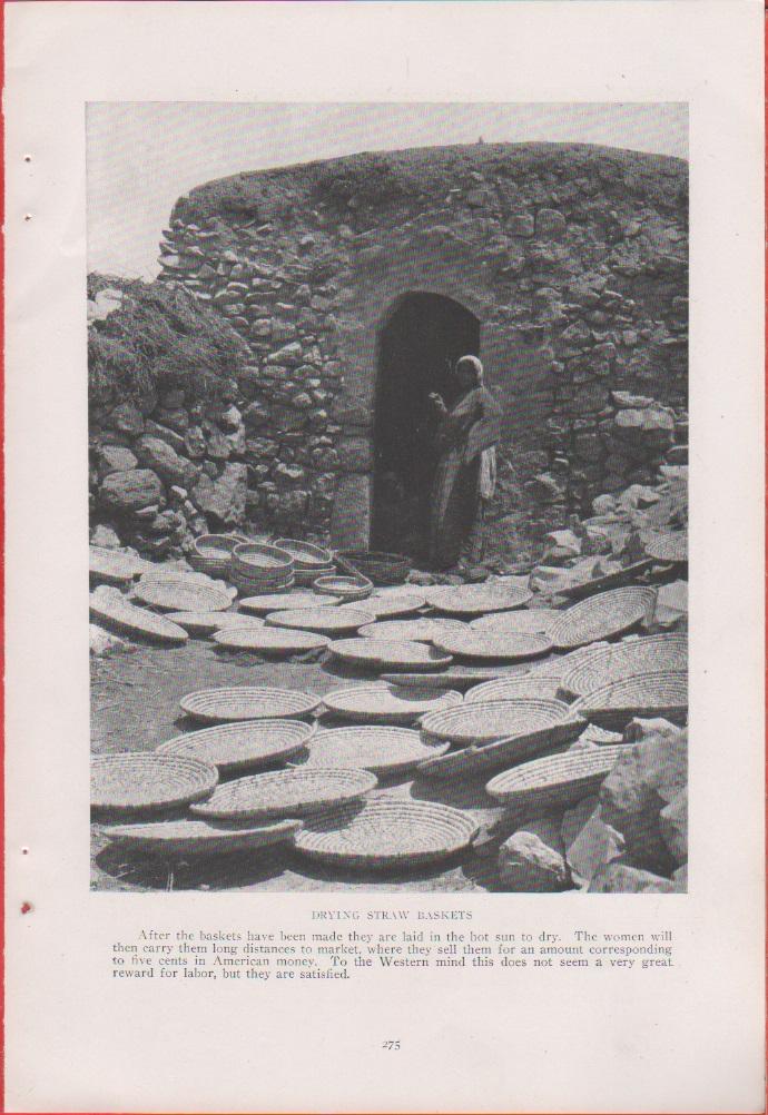Palestine. Drying straw baskets. Foto da rivista 1914