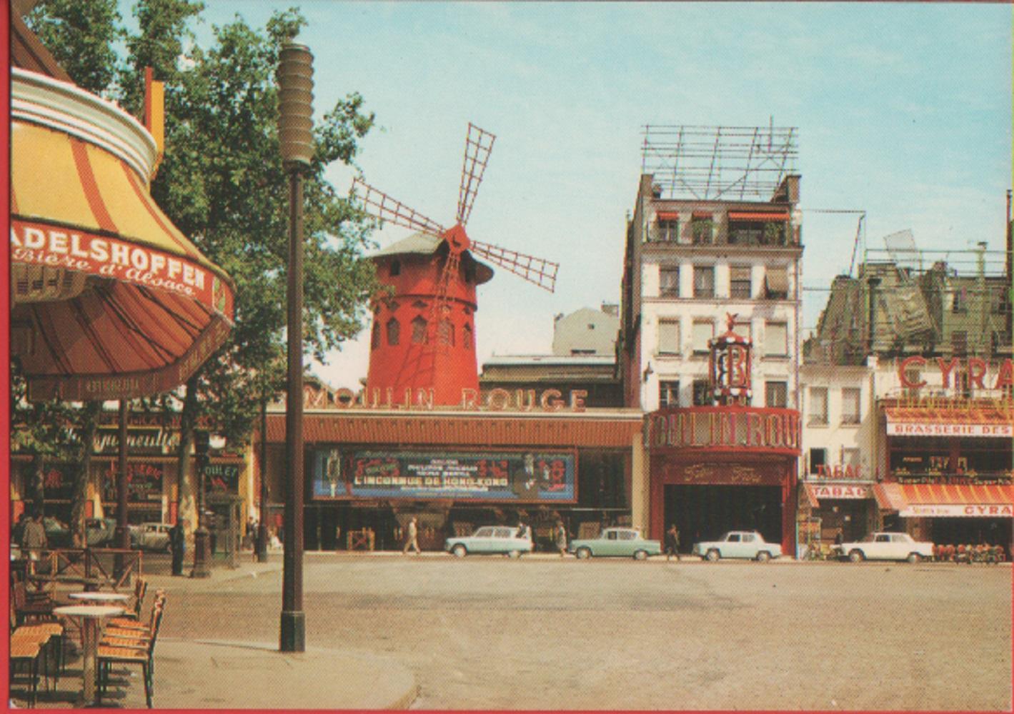 Paris. Le Moulin Rouge