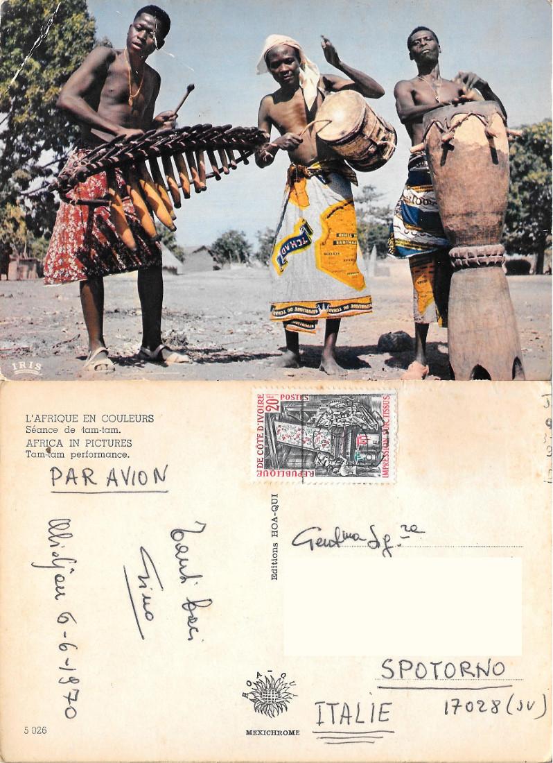 Seance de tam-tam. Cote d'Ivoire . Viaggiata 1970