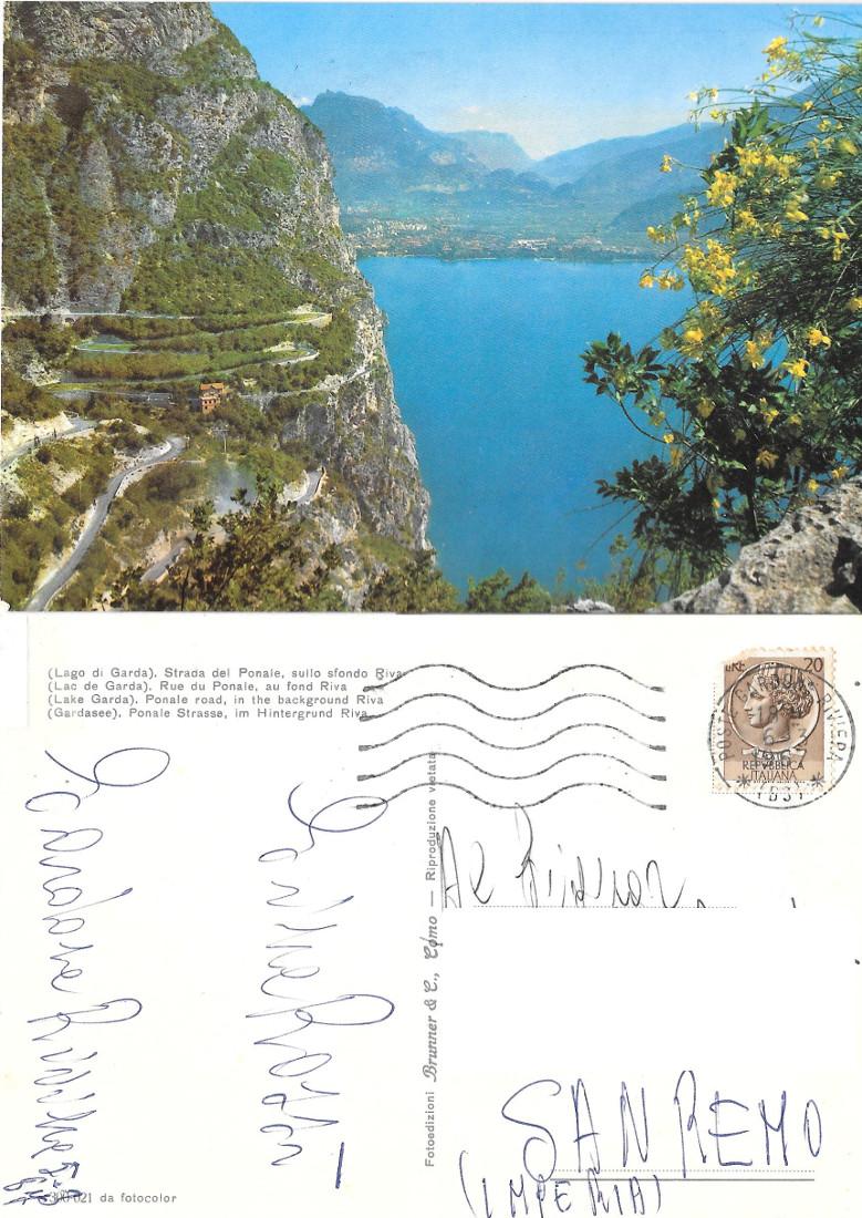 Strada del Ponale, sullo sfondo Riva. Lago di Garda. Viaggiata …