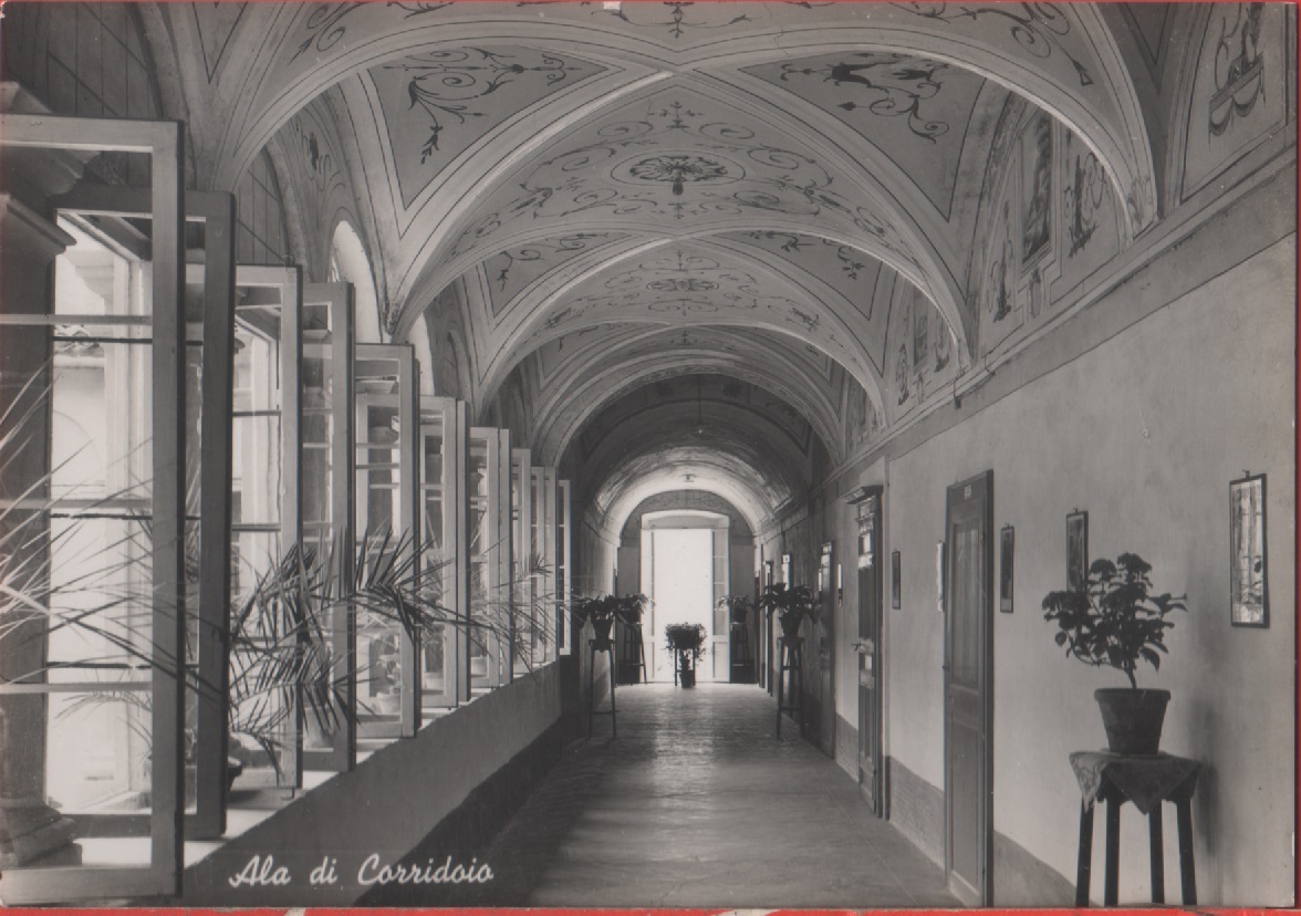 Trevi (Perugia). Collegio Salesiano Lucarini. Ala di corridoio. Non viaggiata