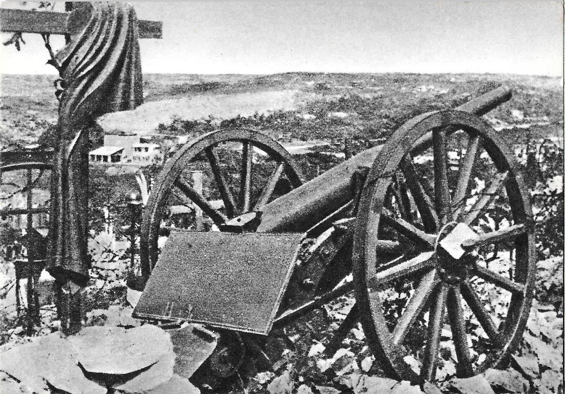 Vecchio Cimitero degli Eroi del Colle di S. Elia. Tomba …